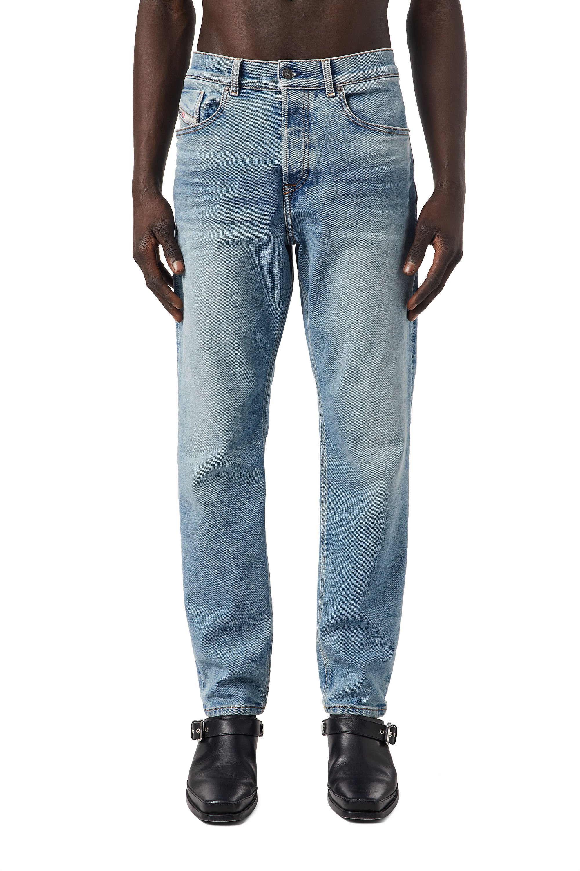 Diesel - Tapered Jeans 2005 D-Fining 09C77, Bleu Clair - Image 3