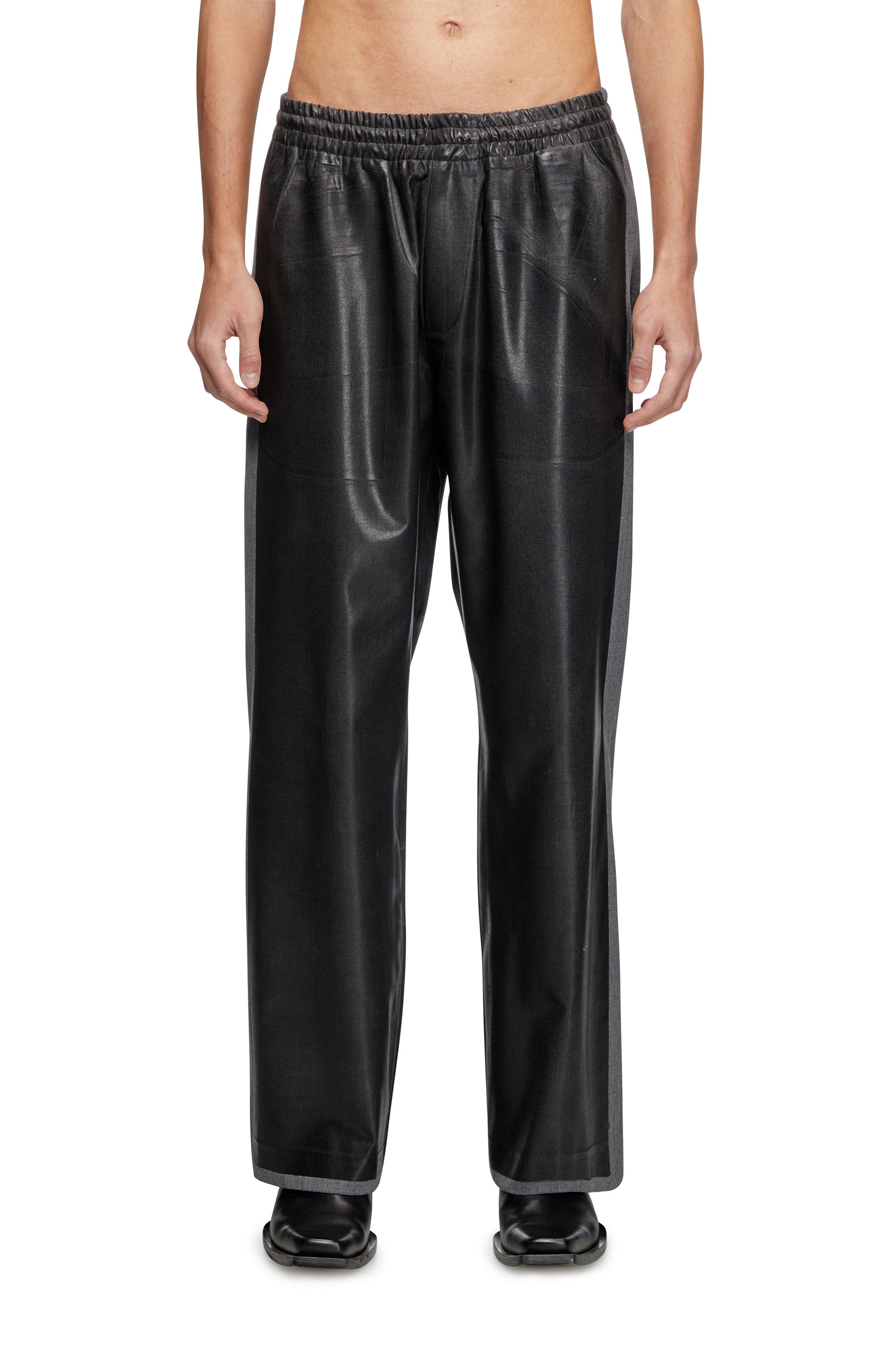 Diesel - P-CLAYS-DD, Pantalon de survêtement ajusté avec devant enduit Mixte in Noir - 3