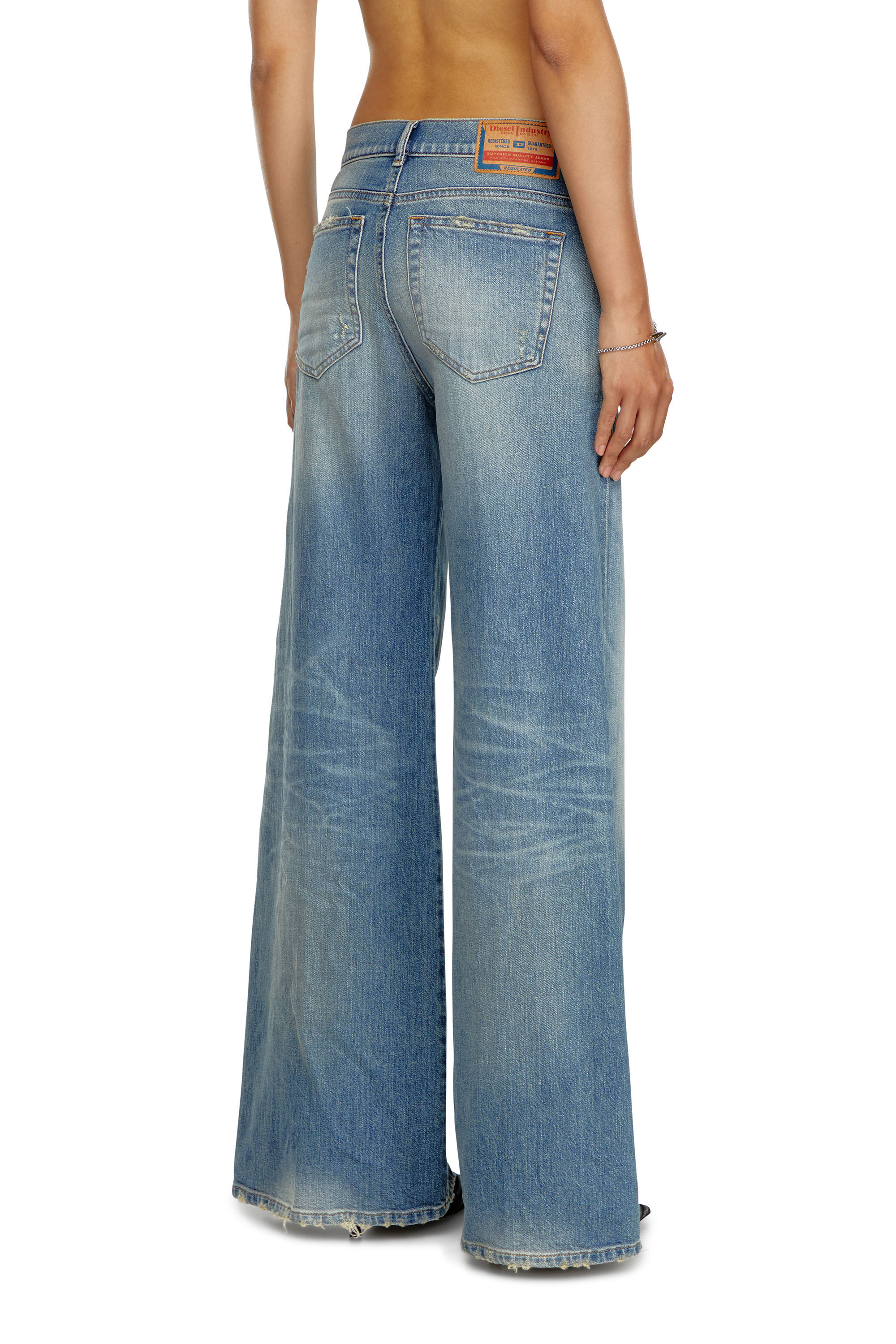 Diesel - Femme Bootcut and Flare Jeans 1978 D-Akemi 09J44, Bleu moyen - Image 5