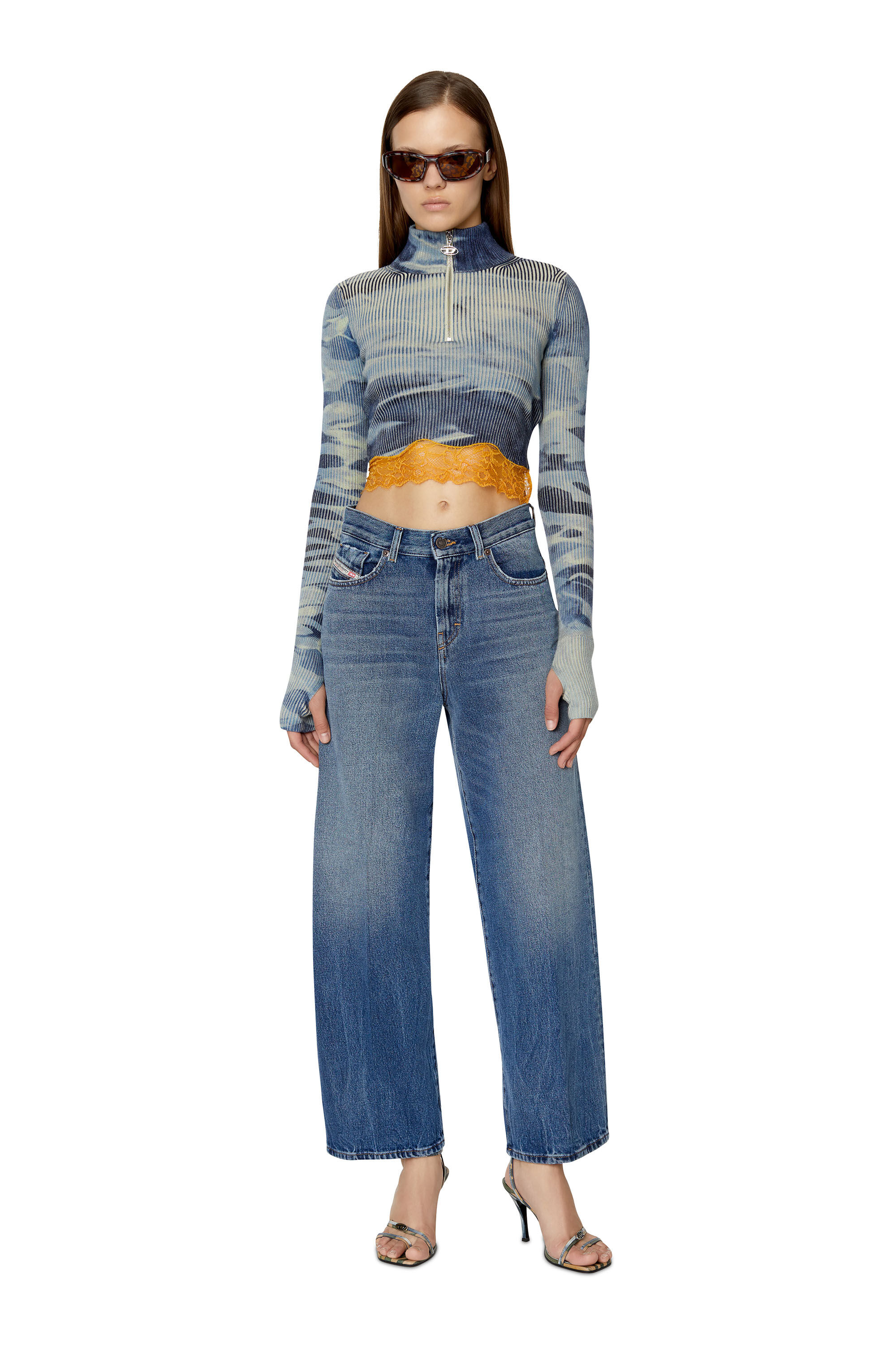 Diesel - 2000 Widee 09E03 Bootcut and Flare Jeans, Bleu moyen - Image 1