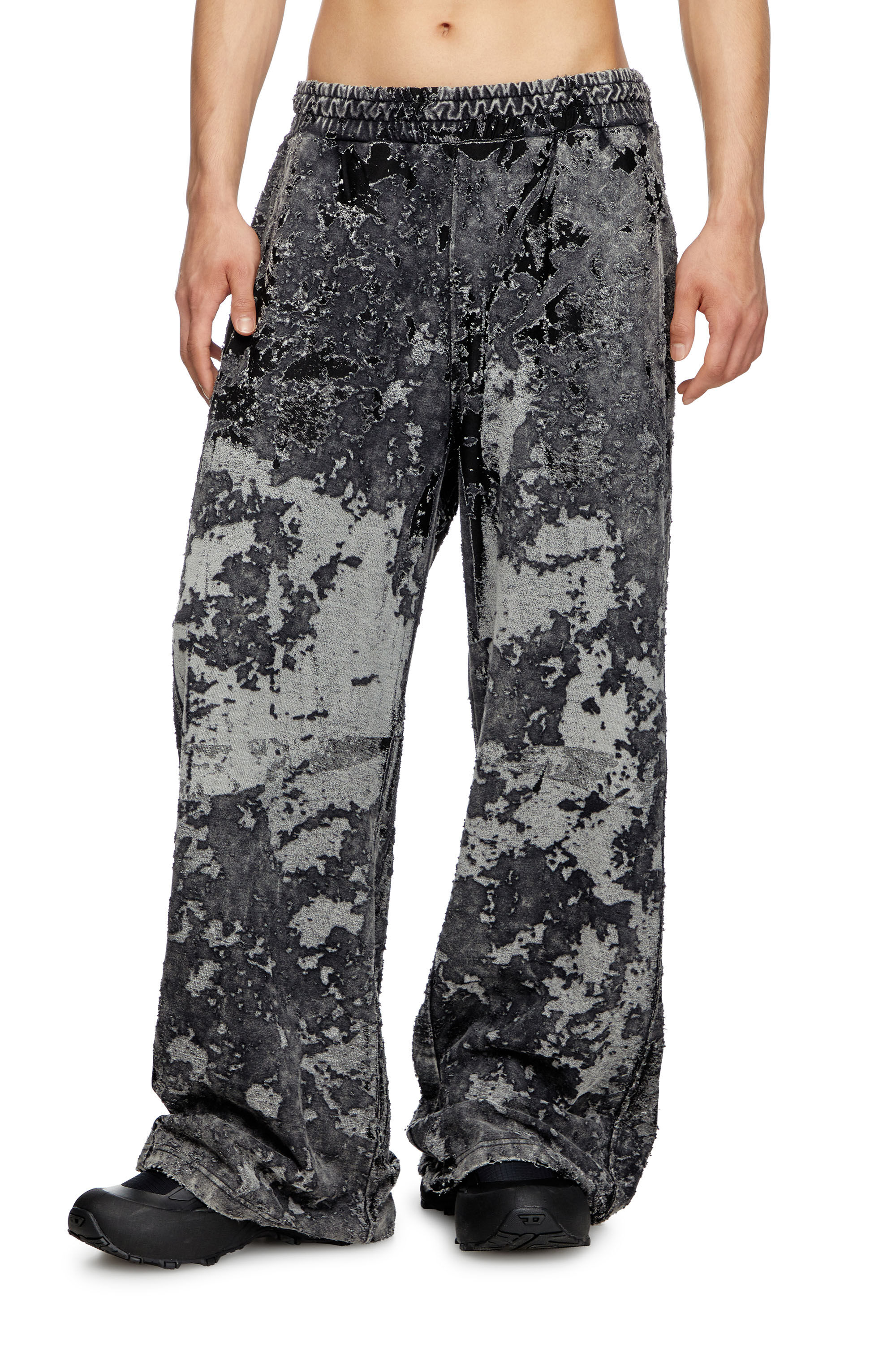 Diesel - P-MARTIS-SHOW, Male's Burnout track pants with camo effect in Black - 3