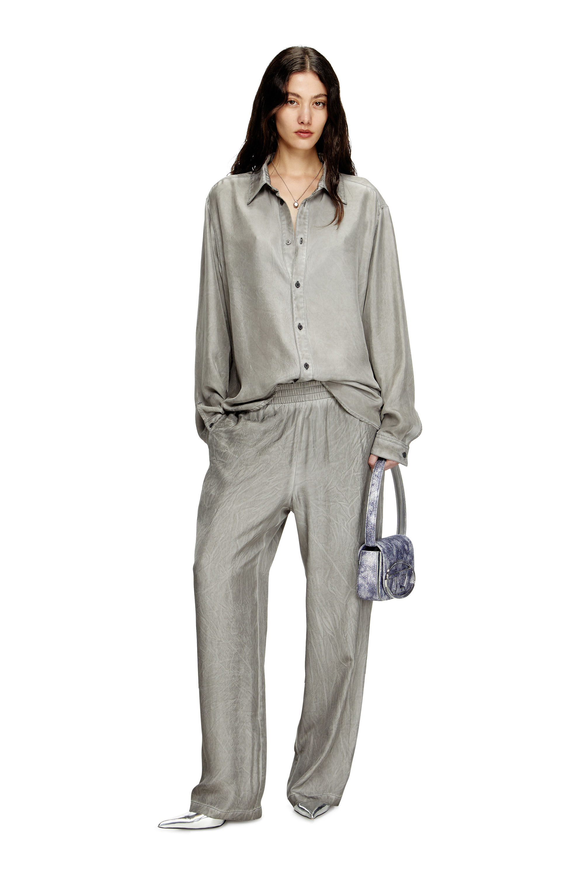 Diesel - P-LEON, Pantalon de survêtement fluide froissé Mixte in Gris - 6