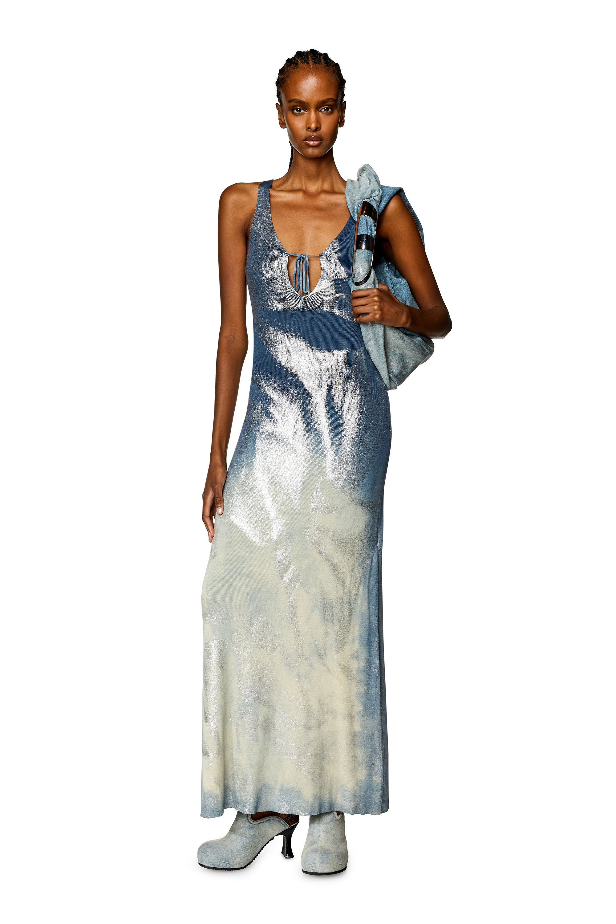Diesel - M-IDELLE, Robe longue en maille effets métallisés Femme in Bleu - 1
