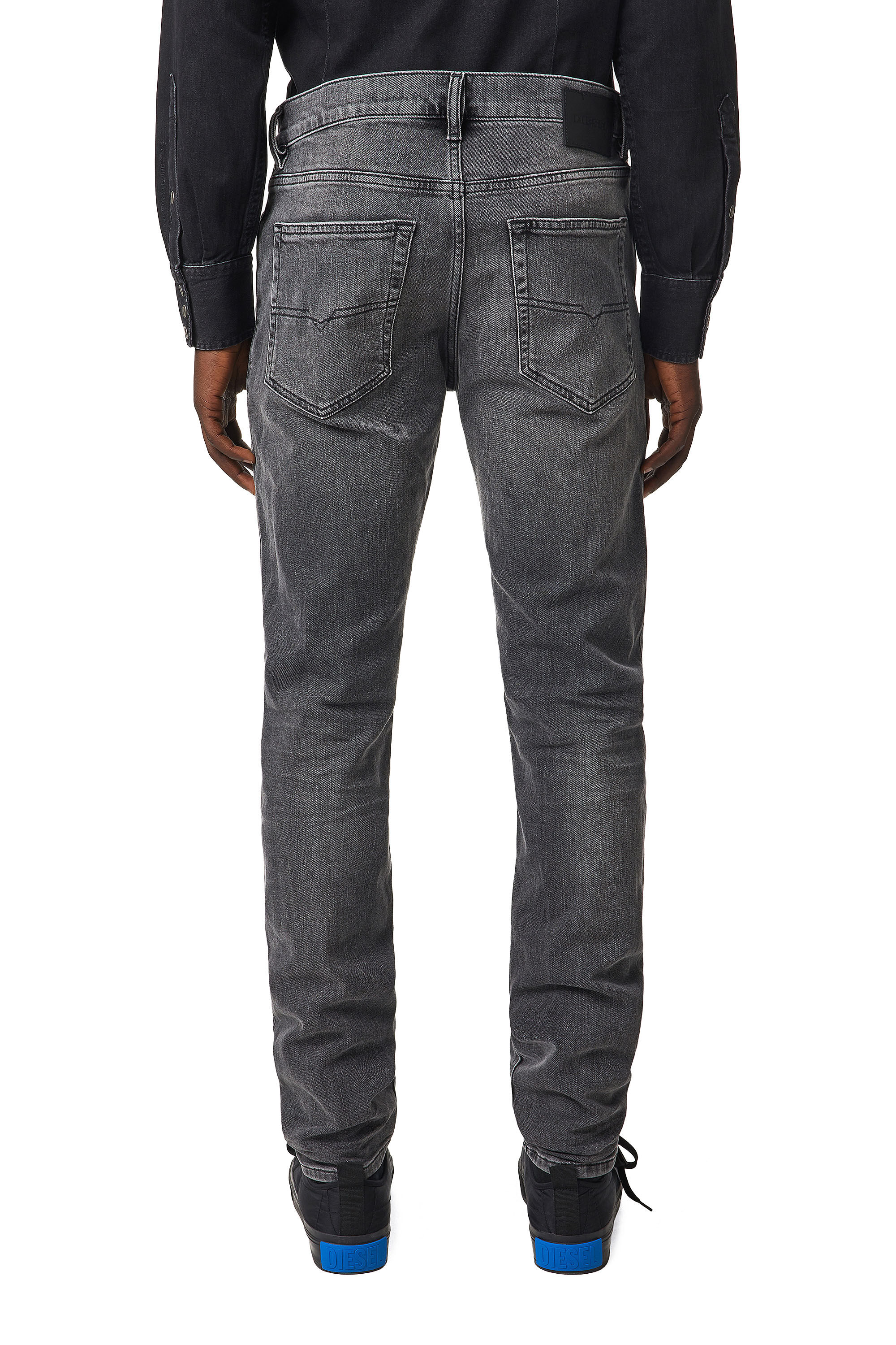 Diesel - D-Luster 009ZT Slim Jeans, Noir/Gris foncé - Image 4