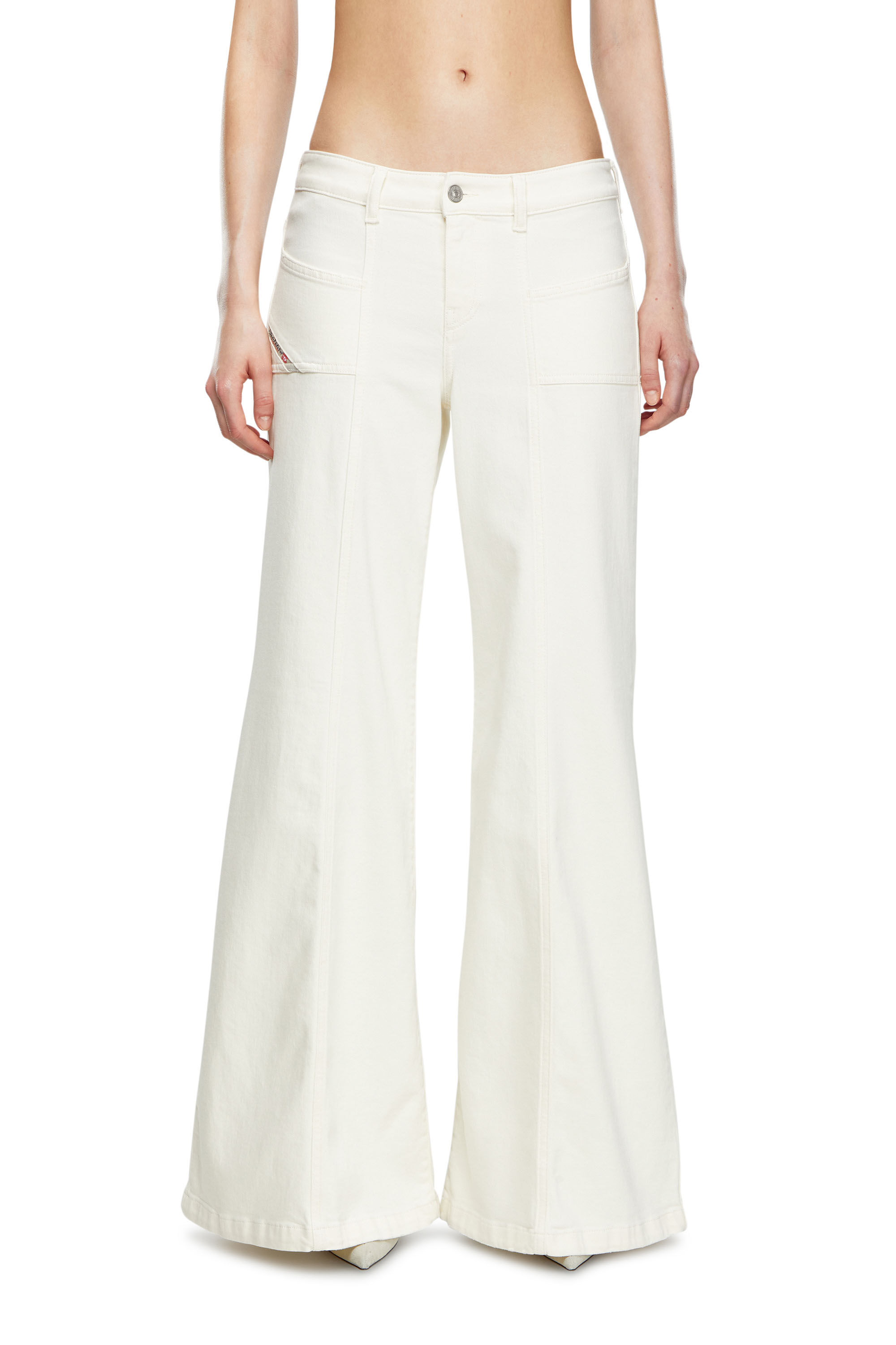 Diesel - Flare Jeans D-Akii 09J68 Femme, Blanc - Image 3
