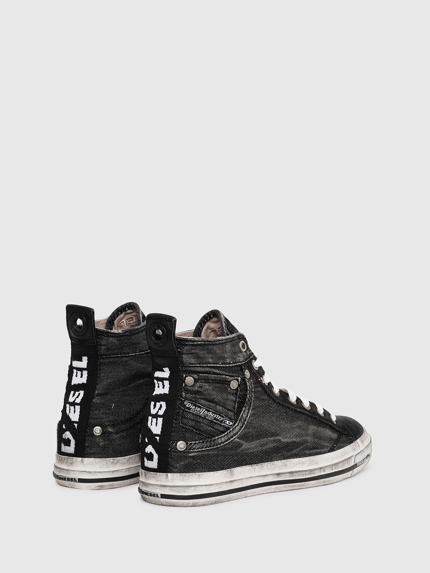 Diesel sneaker magnete shop exposure