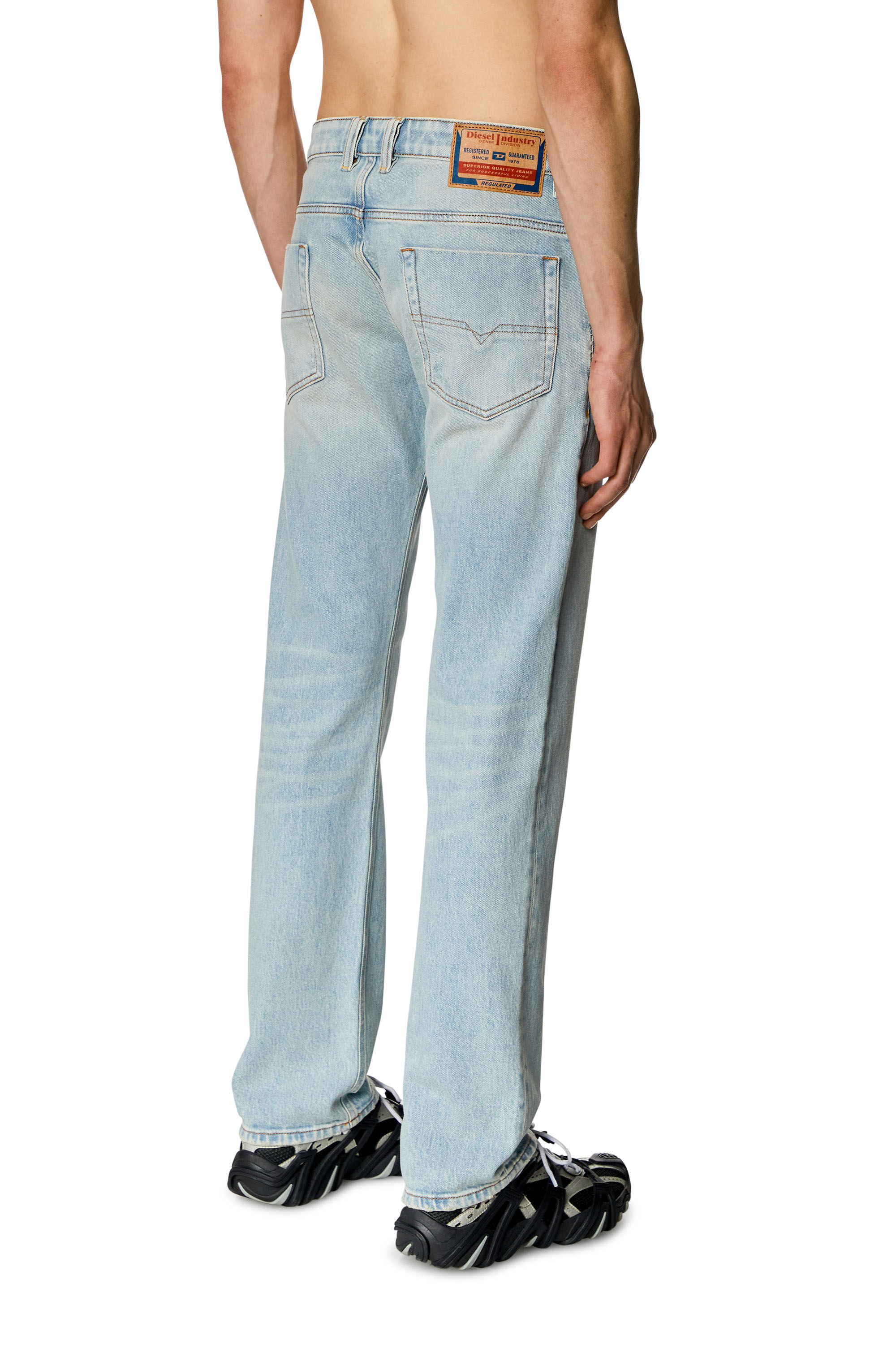 Diesel - Straight Jeans Safado 09H41, Bleu Clair - Image 4