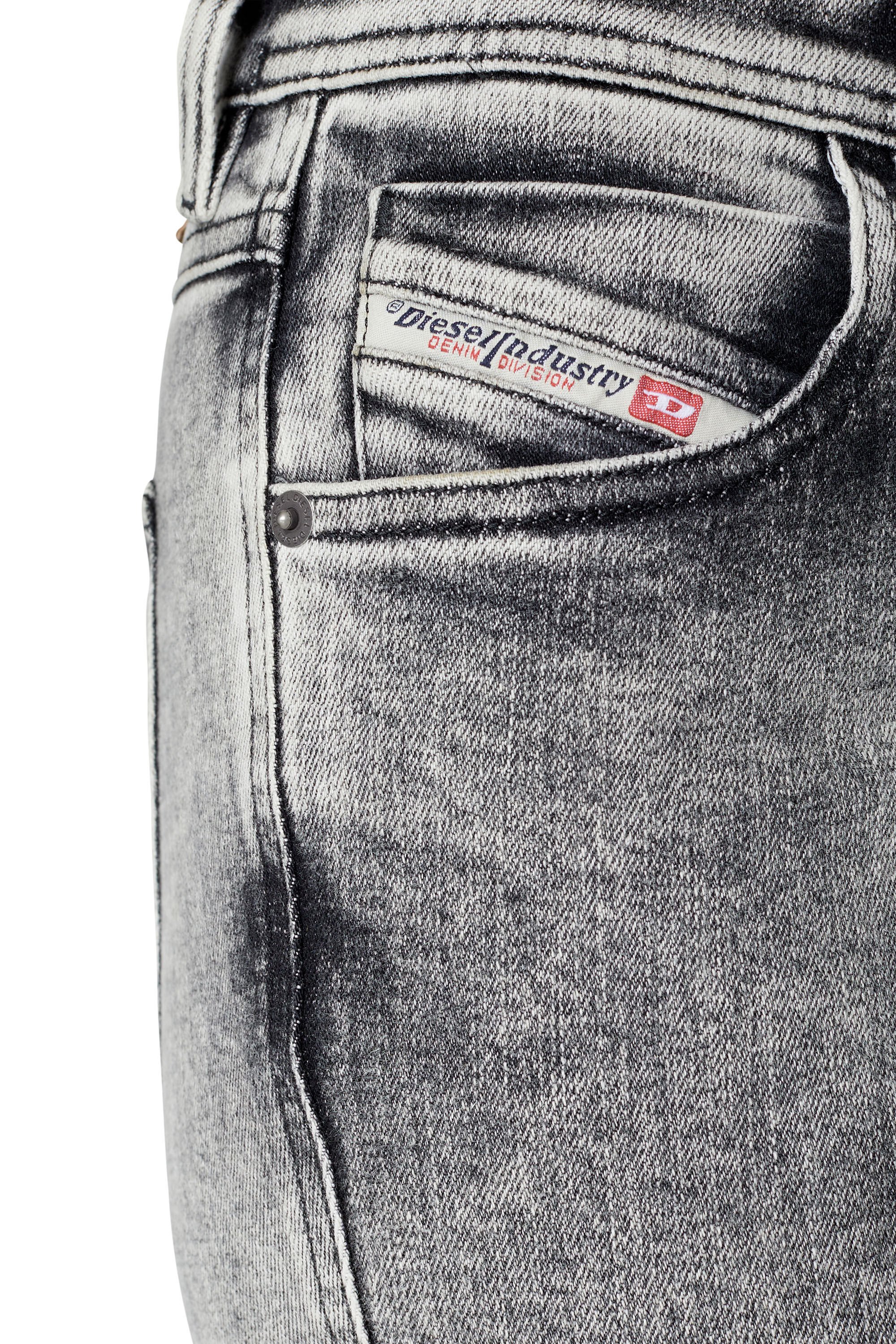 Diesel - 2015 BABHILA 09D89 Skinny Jeans, Gris Clair - Image 4
