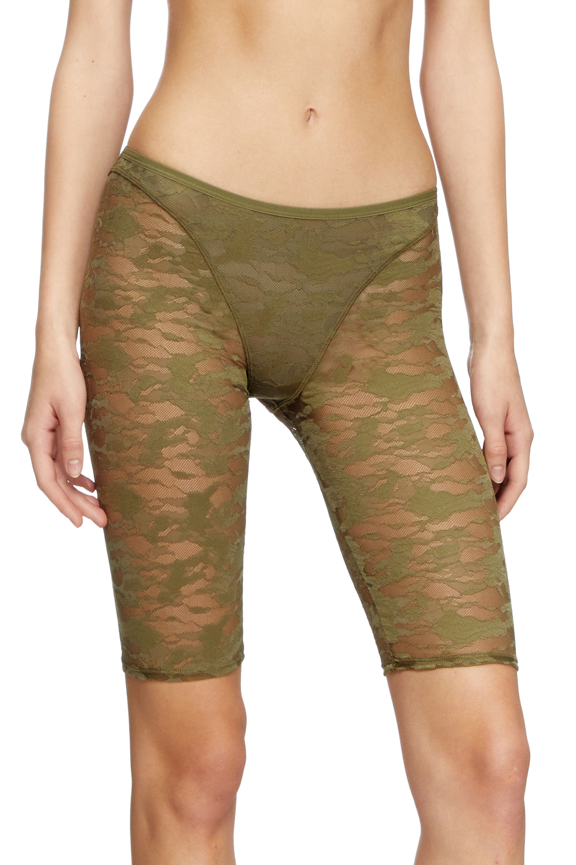 Diesel - UFLB-D-OVAL-LACE-SHORT, Short en dentelle camouflage avec plaque Oval D Femme in Vert - 1