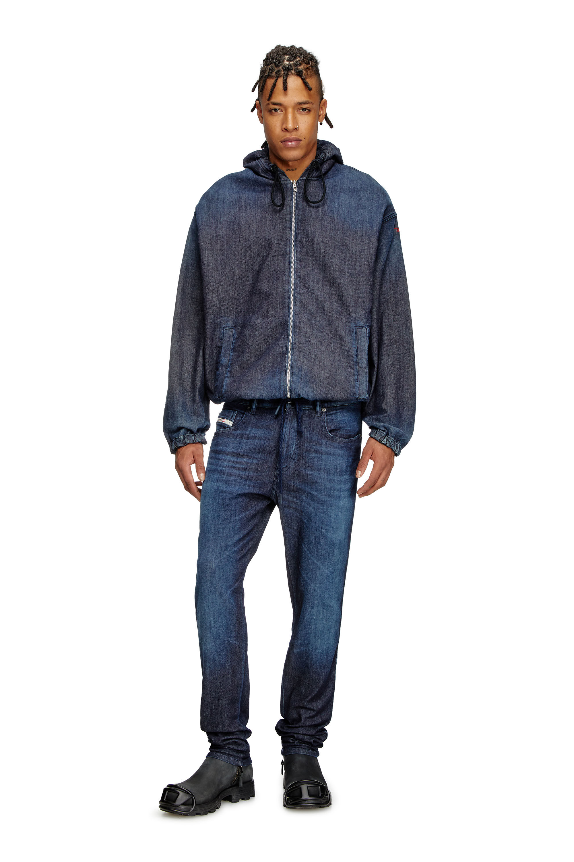 Diesel - Male's Slim 2060 D-Strukt Joggjeans® 09L11, Dark Blue - 1