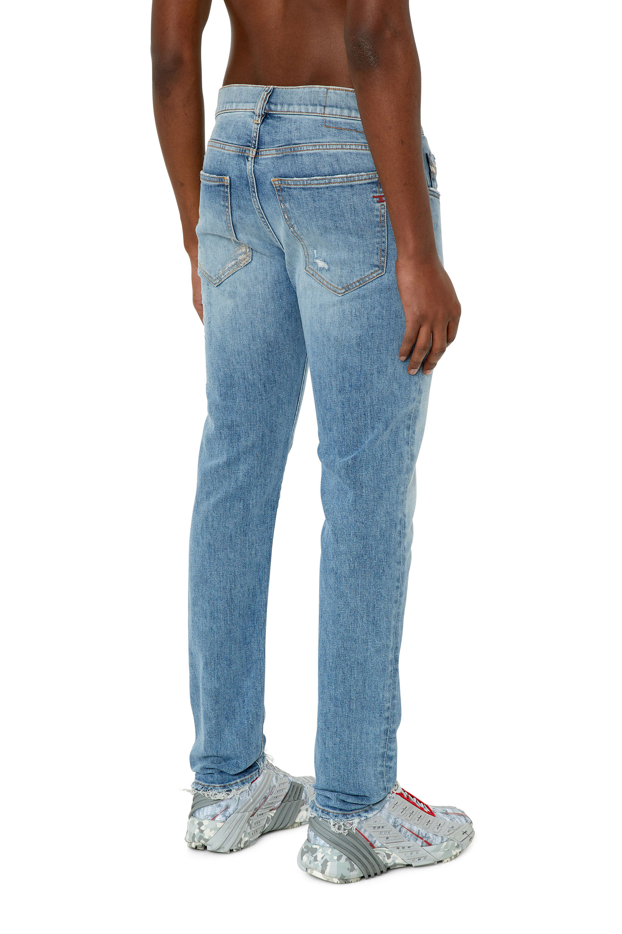 Diesel - Slim Jeans 2019 D-Strukt 09E73, Bleu Clair - Image 4