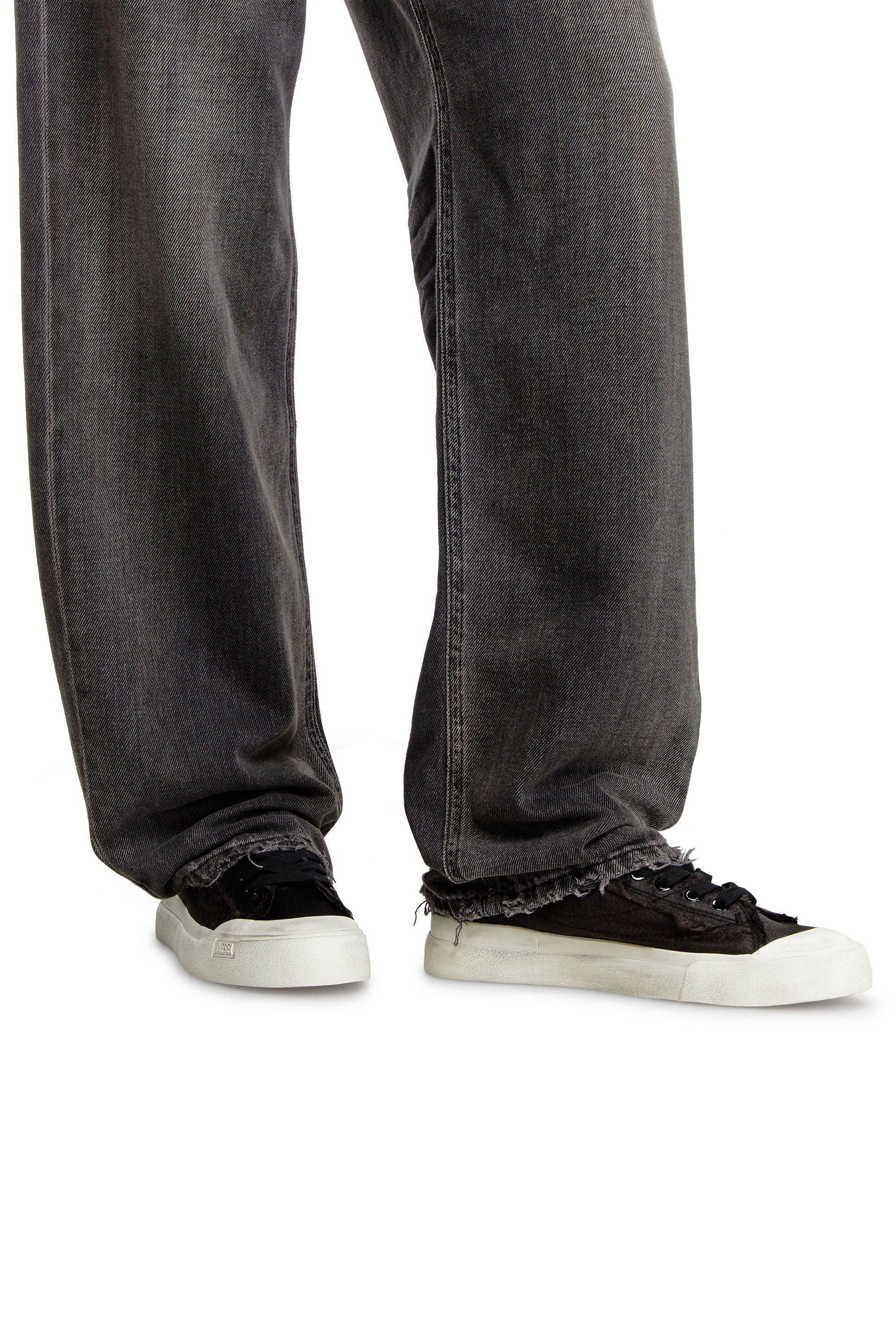 Women s S Athos Low Sneakers in distressed satin Black Diesel