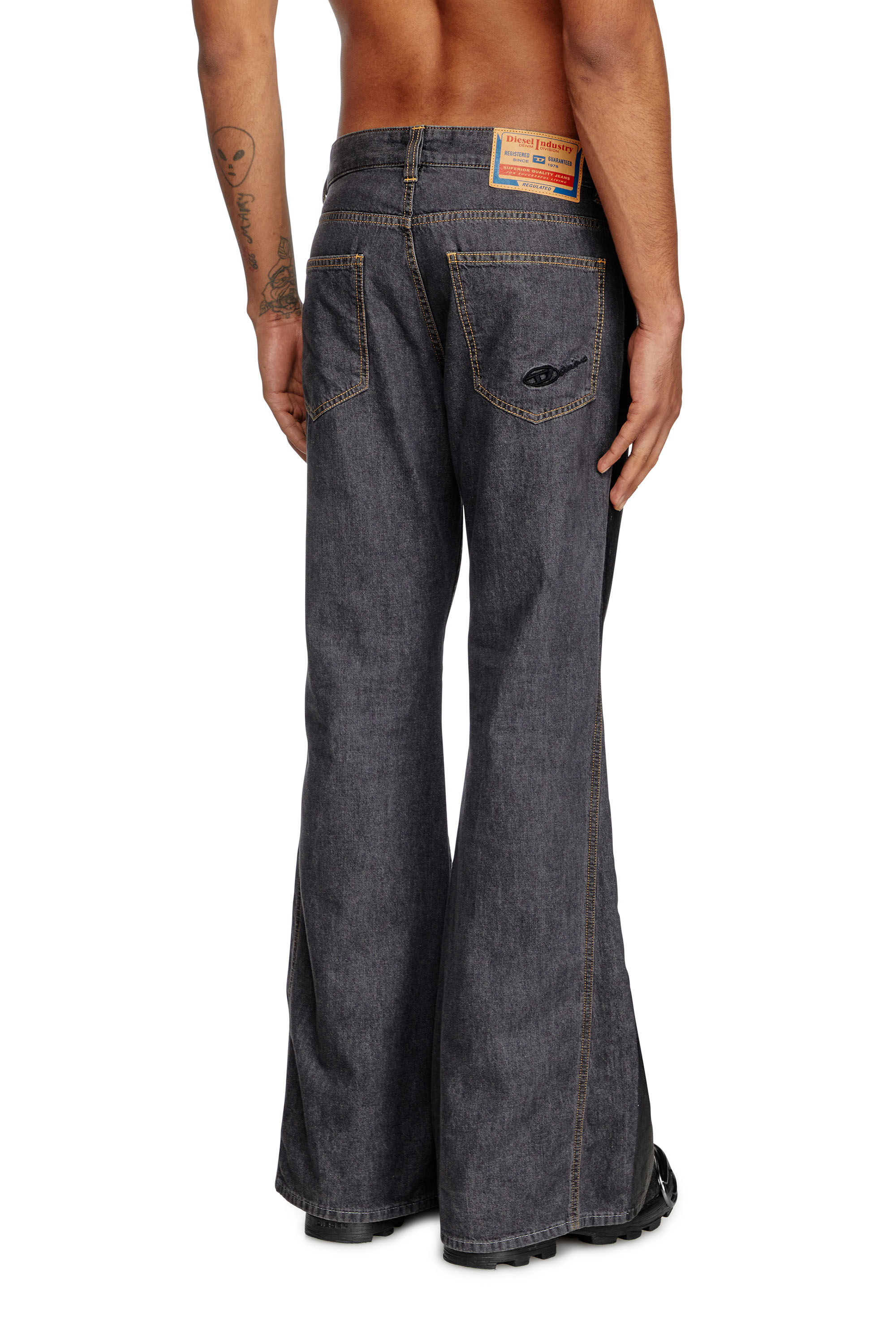 Diesel - Unisex's Bootcut Jeans 1998 D-Buck 0DBCV, Black/Dark Grey - 5