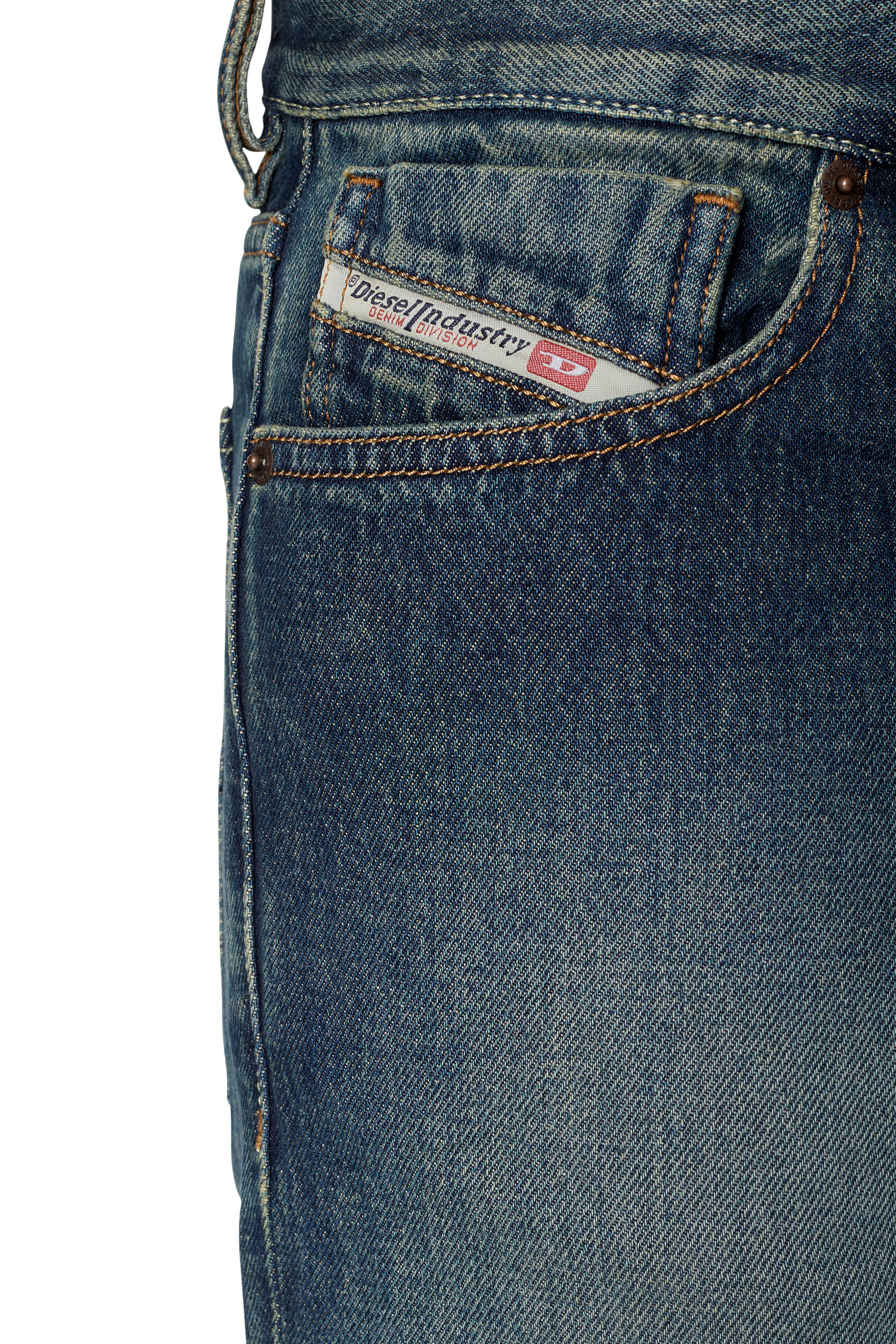 Diesel - Straight Jeans 1995 D-Sark 09C04, Bleu Foncé - Image 6