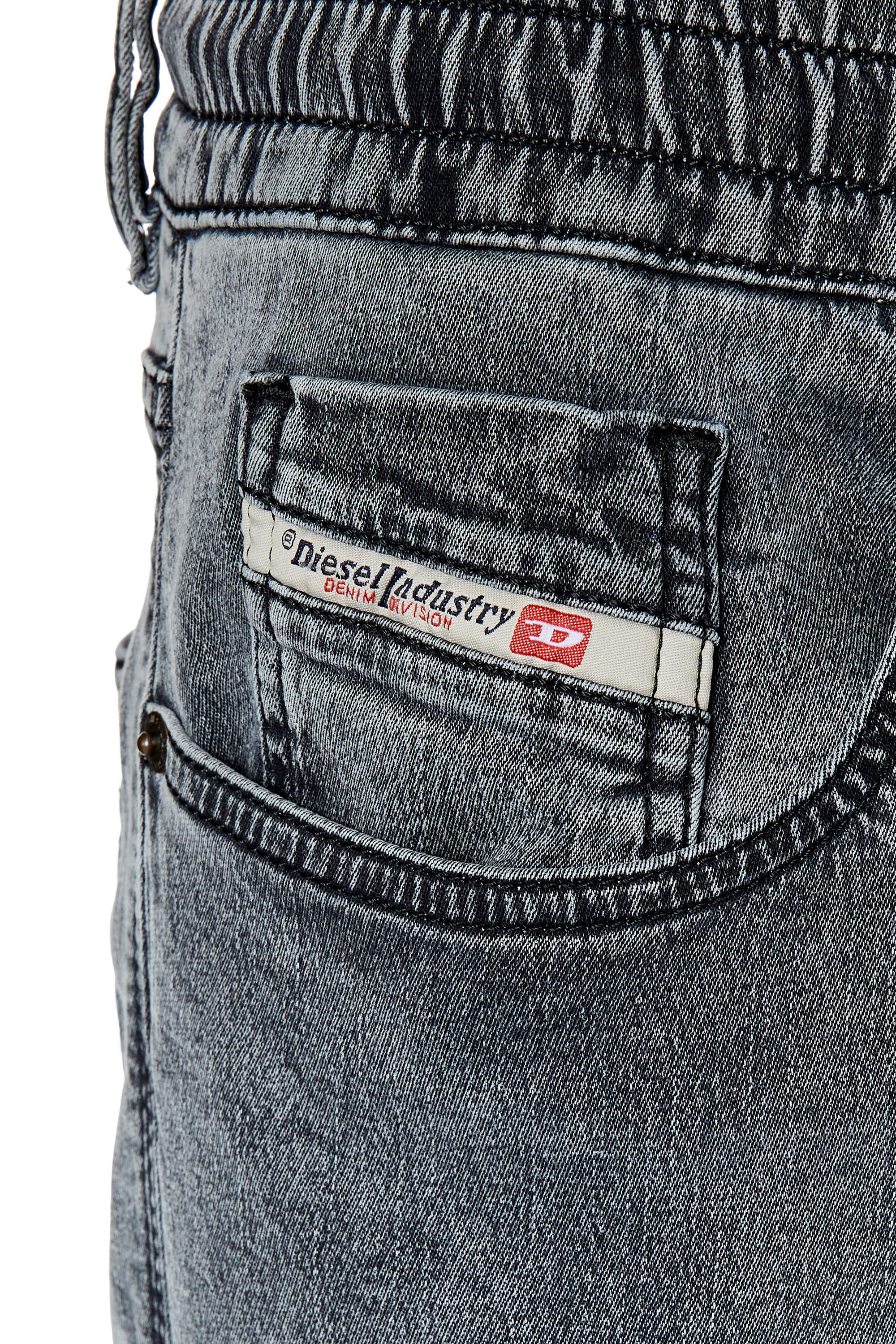 Diesel - Slim 2060 D-Strukt Joggjeans® 068DW, Slim 2060 D-Strukt Joggjeans® Homme in Gris - 5
