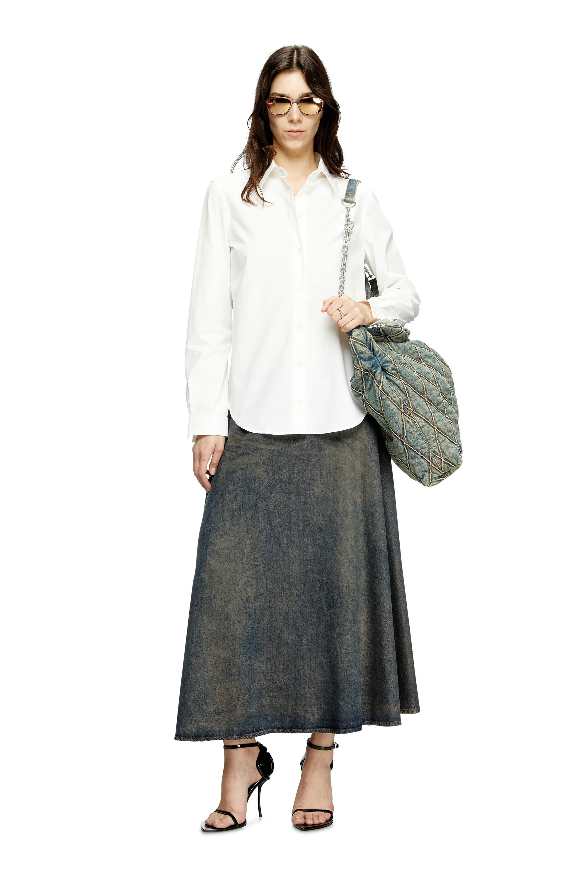 Diesel - CHARM-D HOBO, Charm-D-Grand sac hobo en denim matelassé motif Argyle Femme in Bleu - 6