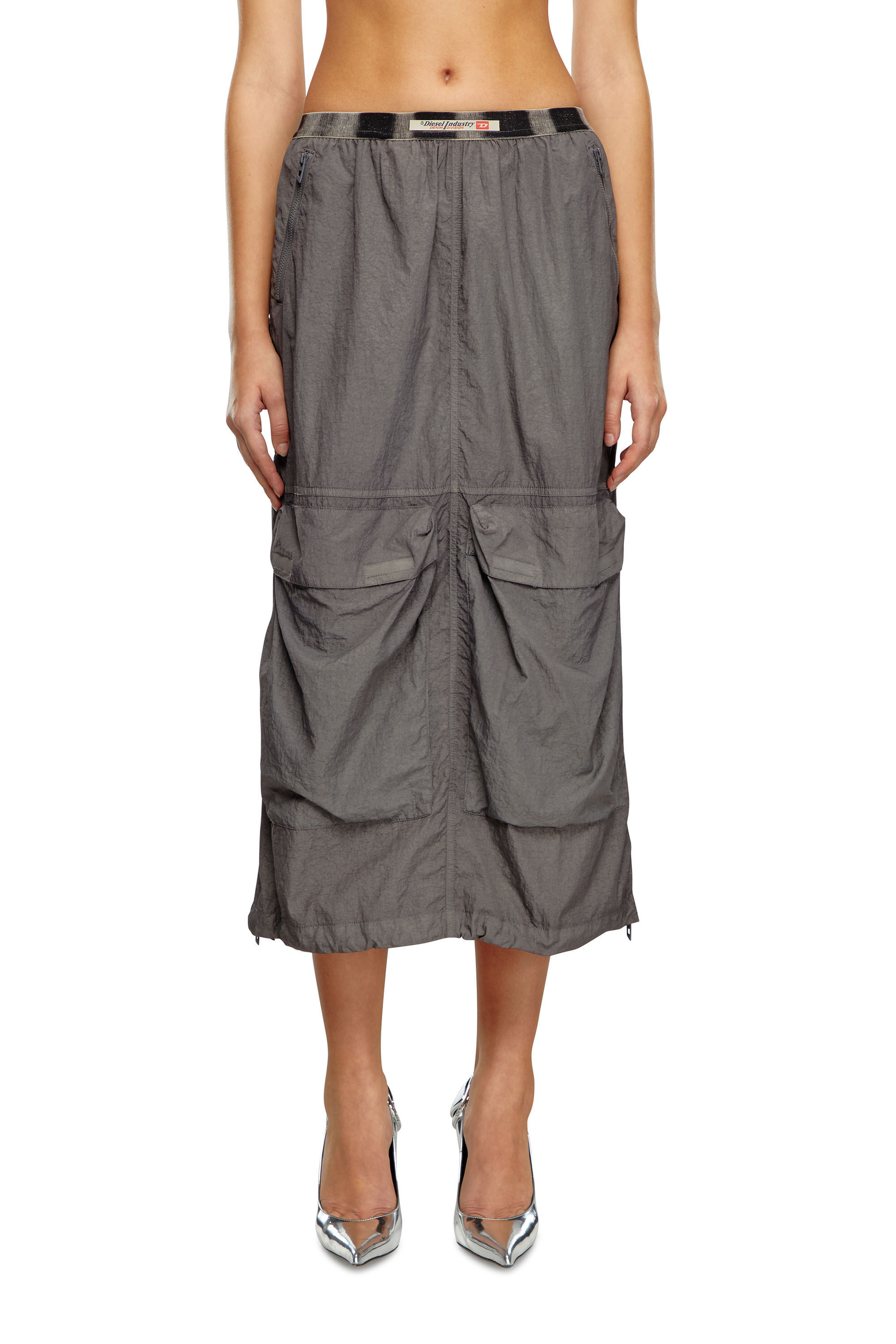 Diesel - O-ASIS, Jupe midi cargo en nylon recyclé Femme in Gris - 3