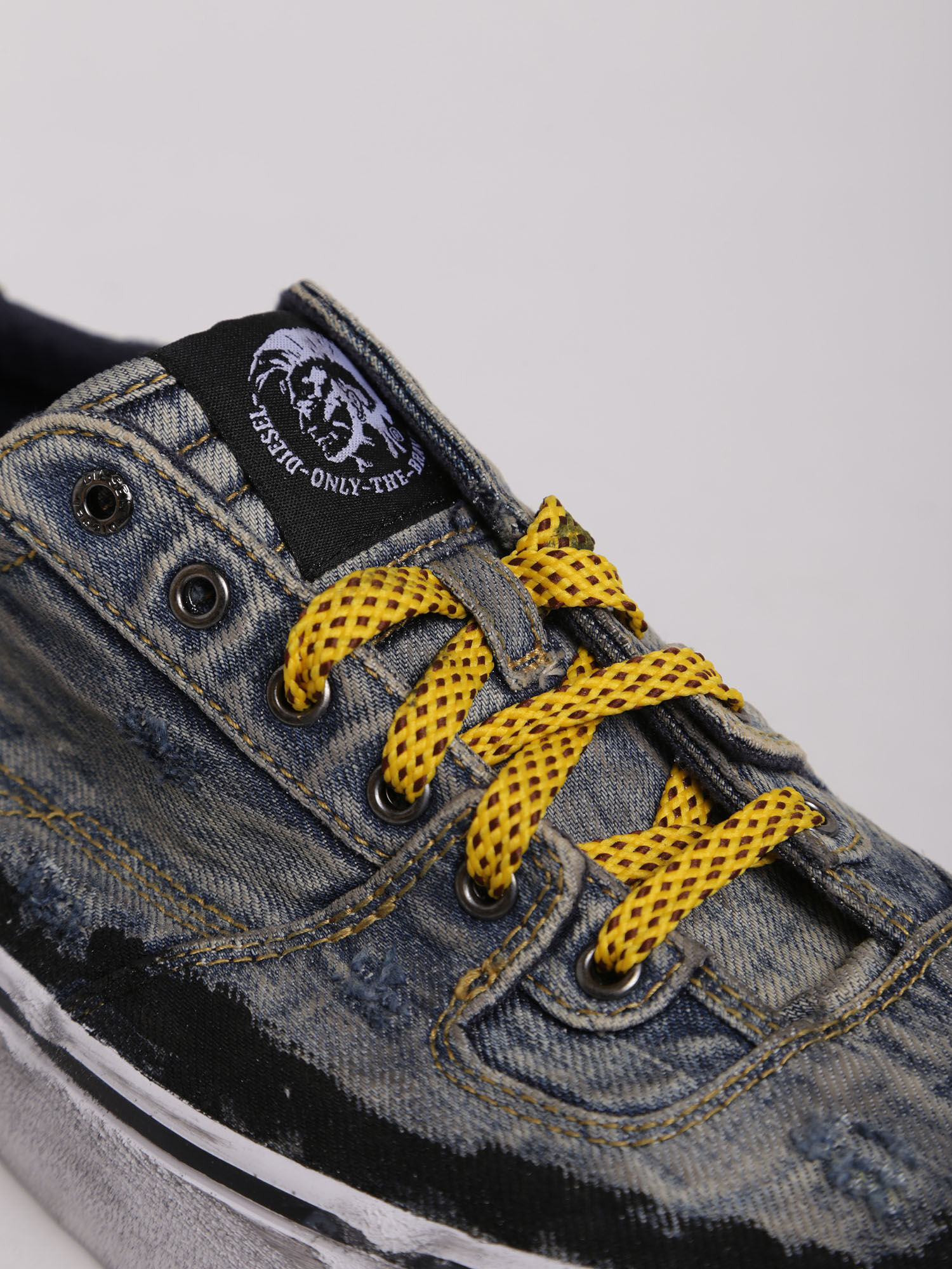 Diesel s flip low clearance