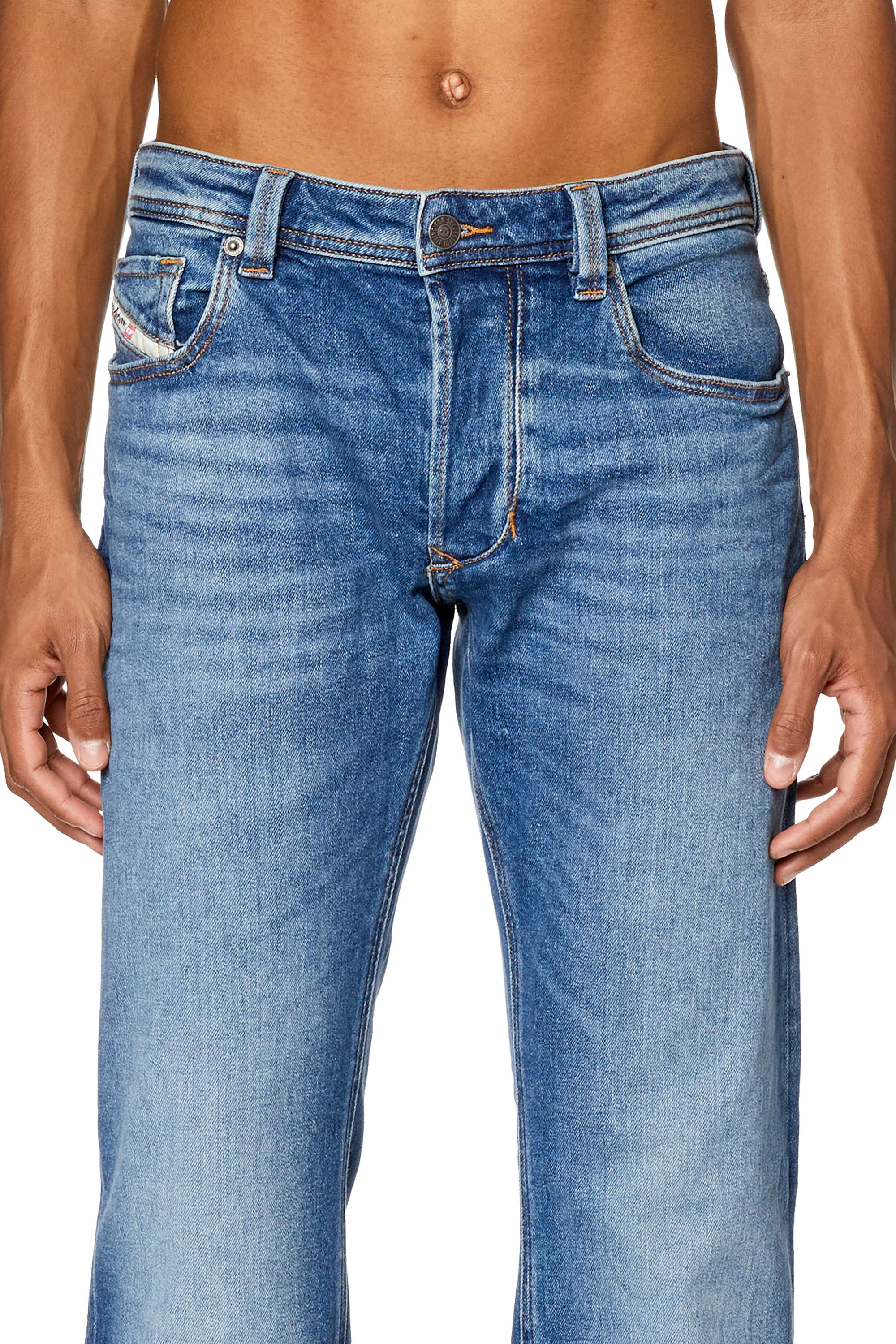 Diesel - Male's Straight Jeans 1985 Larkee 0ENAT, Medium Blue - 5