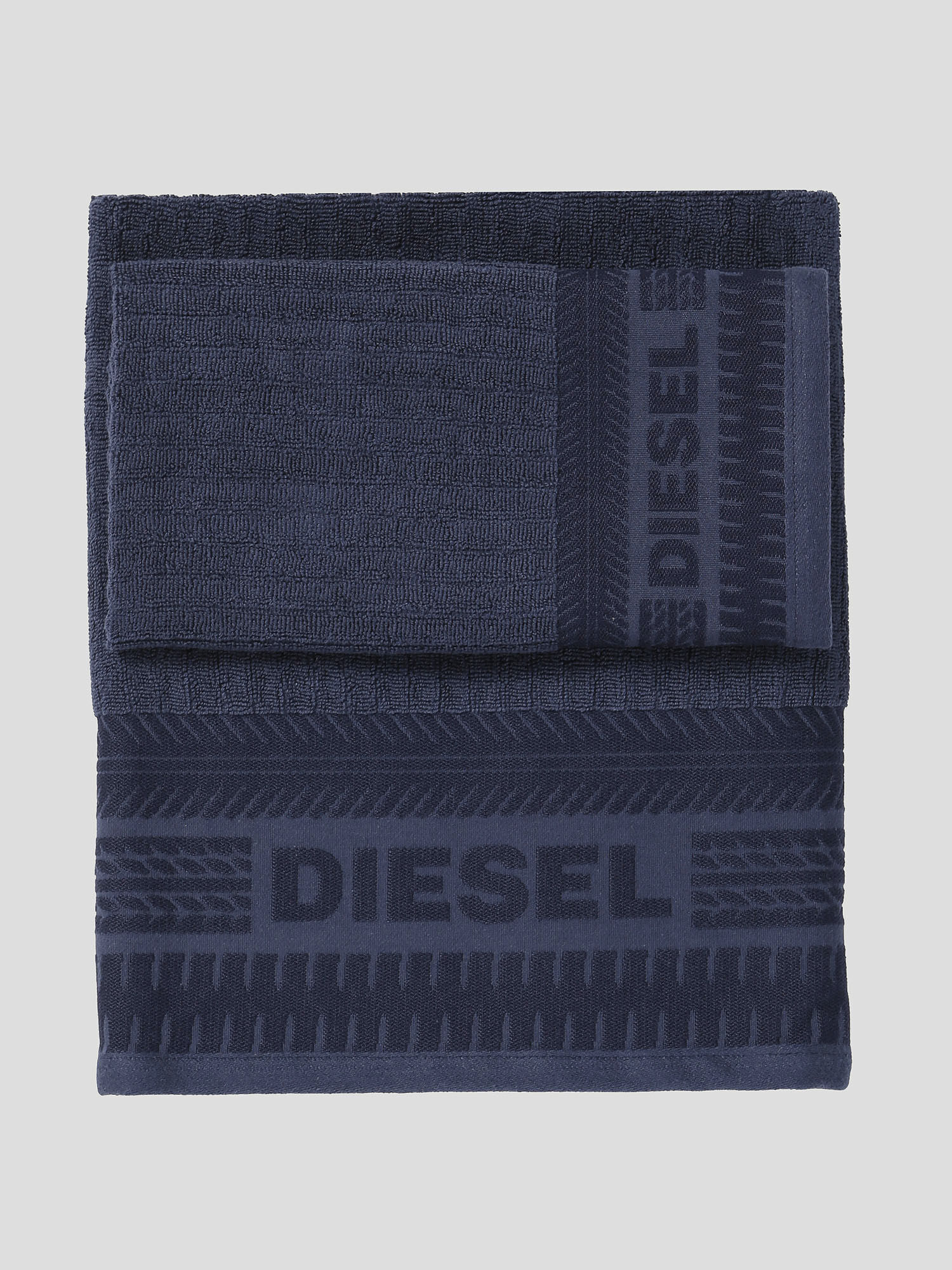 Diesel - 72327 SOLID, Unisex's Blue towel, set of 2
40x55cm - 60x105cm in Blue - 1