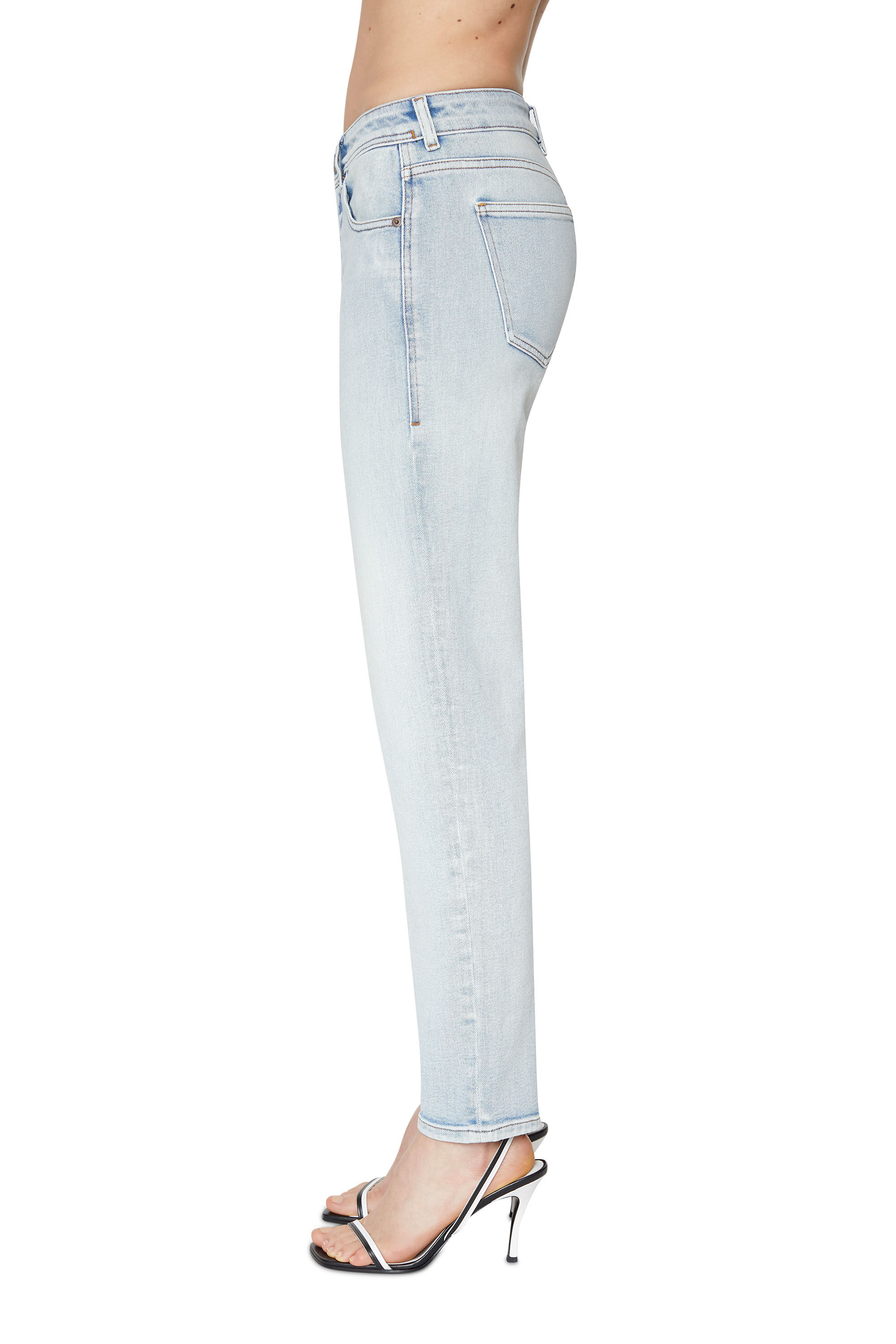 Tapered shop jeans women's
