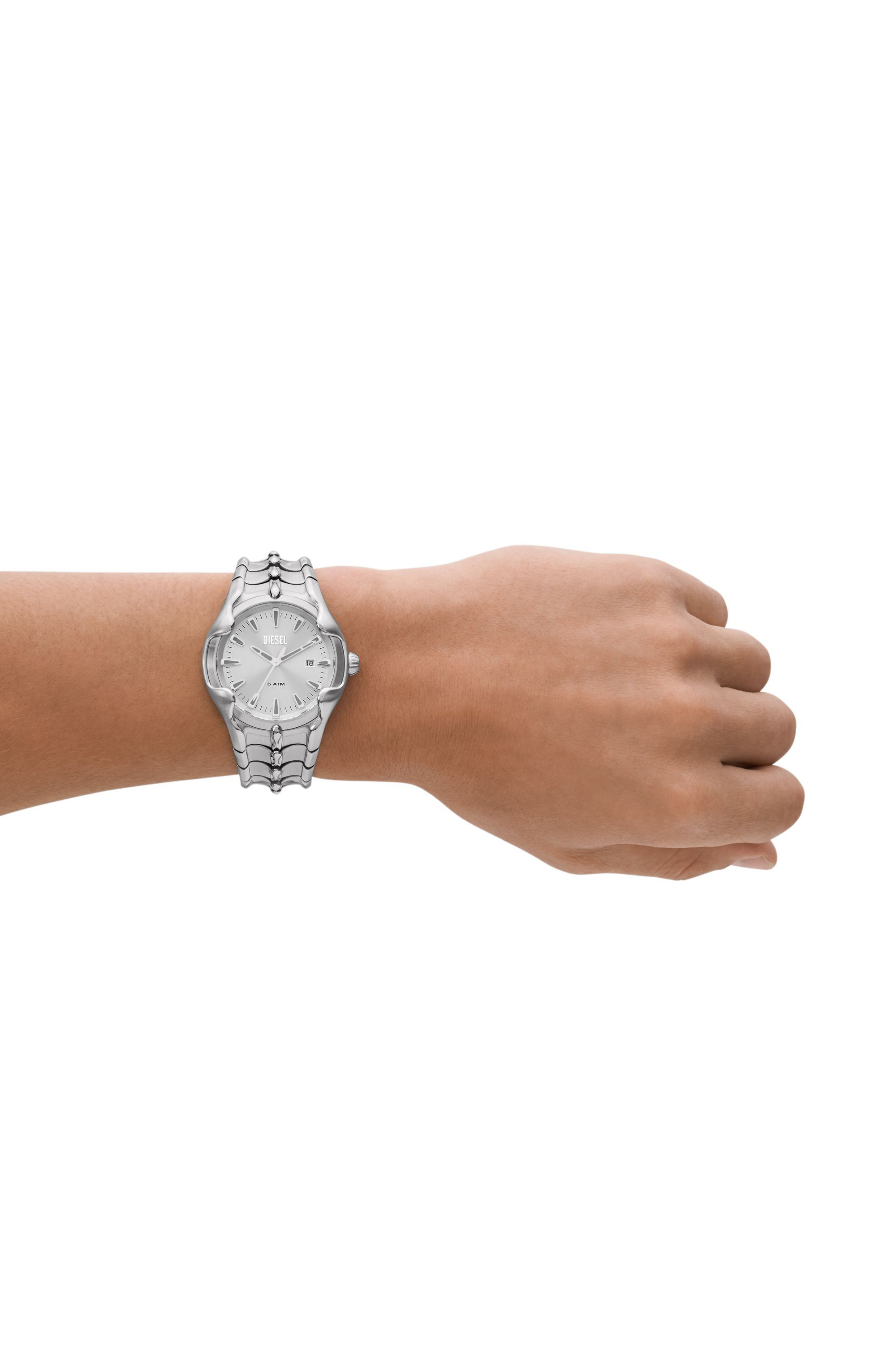 Hand watch man price top
