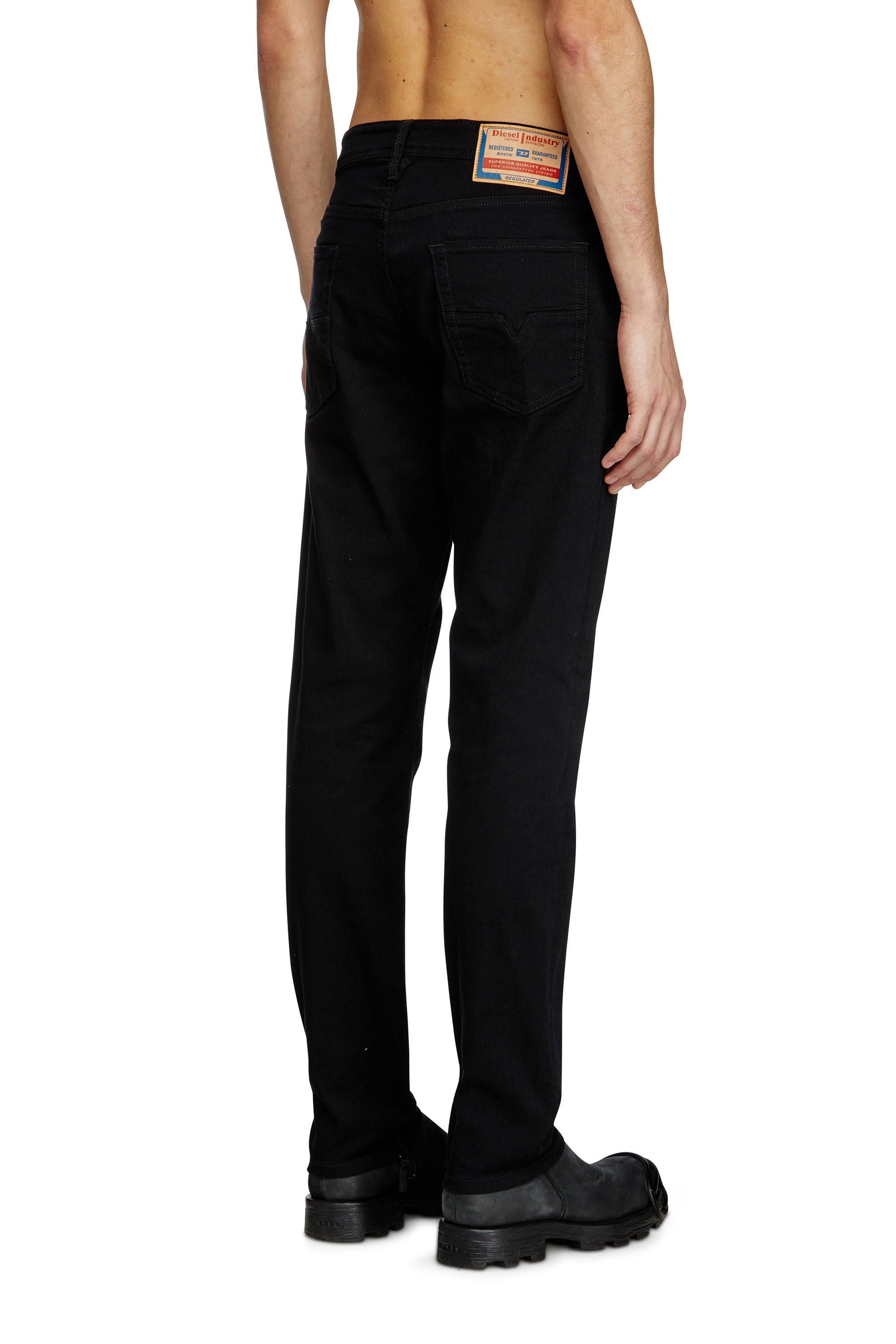Diesel - Male's Regular Jeans 1986 Larkee-Beex 0688H, Black/Dark Grey - 4