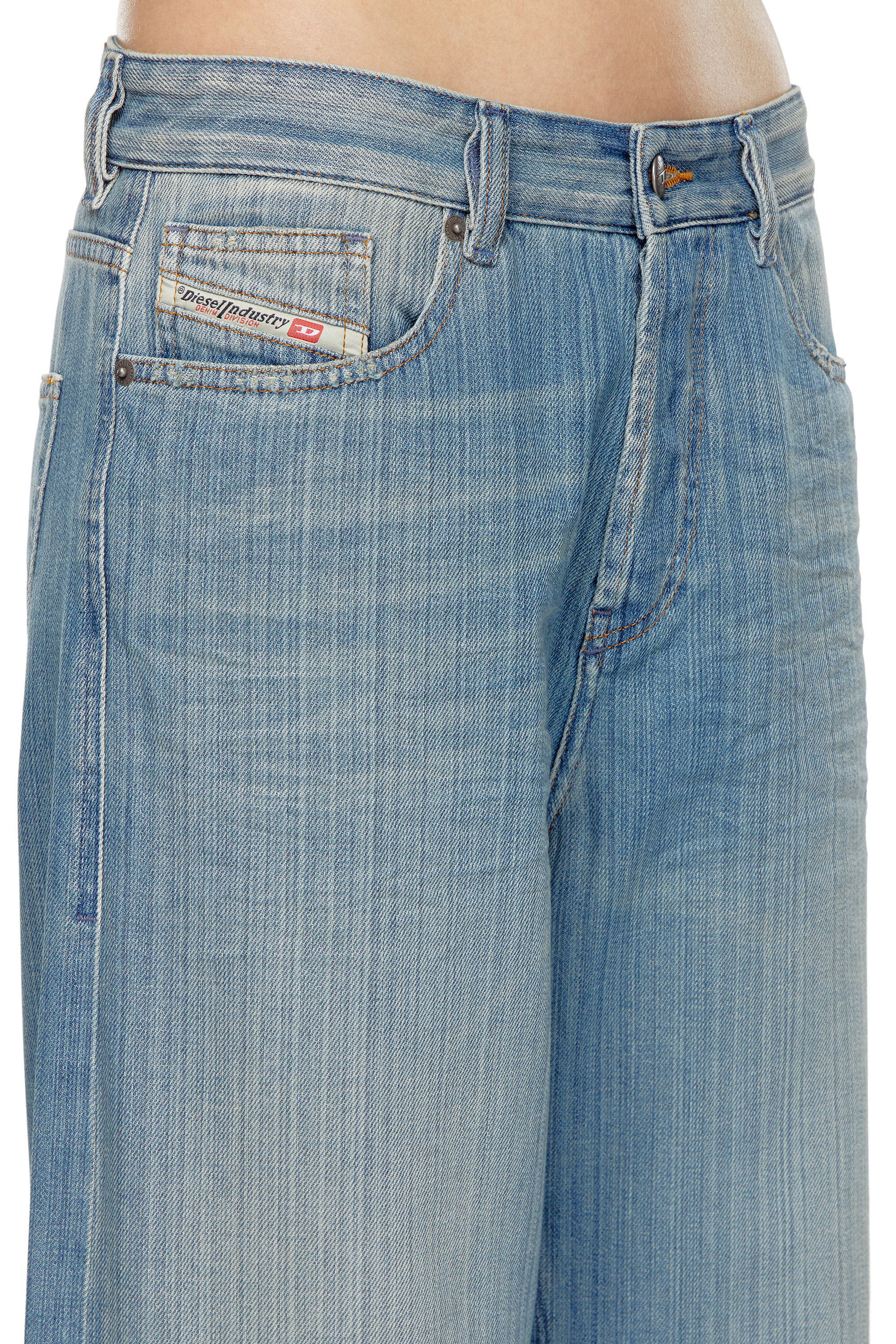 Diesel - Female's Relaxed Jeans 1996 D-Sire 09J87, Medium Blue - 5