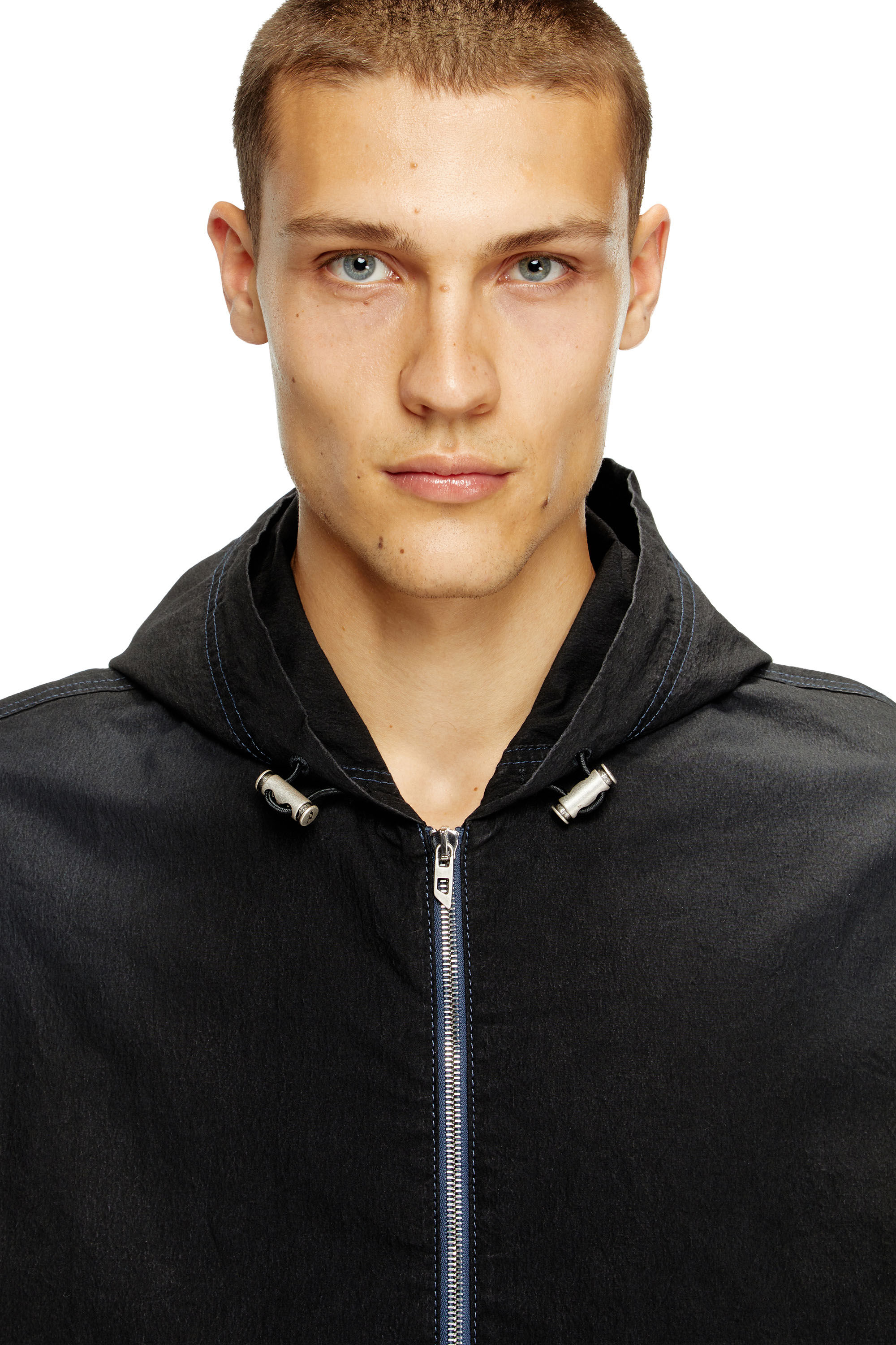 Diesel - D-WYNNY JOGG, Veste technique à capuche en tissu JoggJeans Homme in Noir - 3