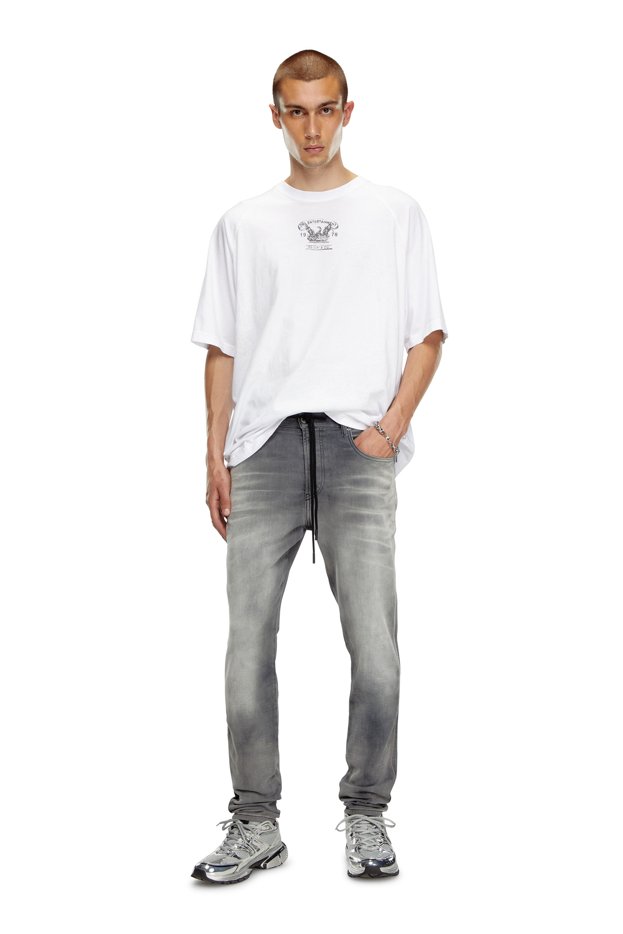 Diesel - Homme Slim 2060 D-Strukt Joggjeans® 068LR, Gris foncé - Image 1