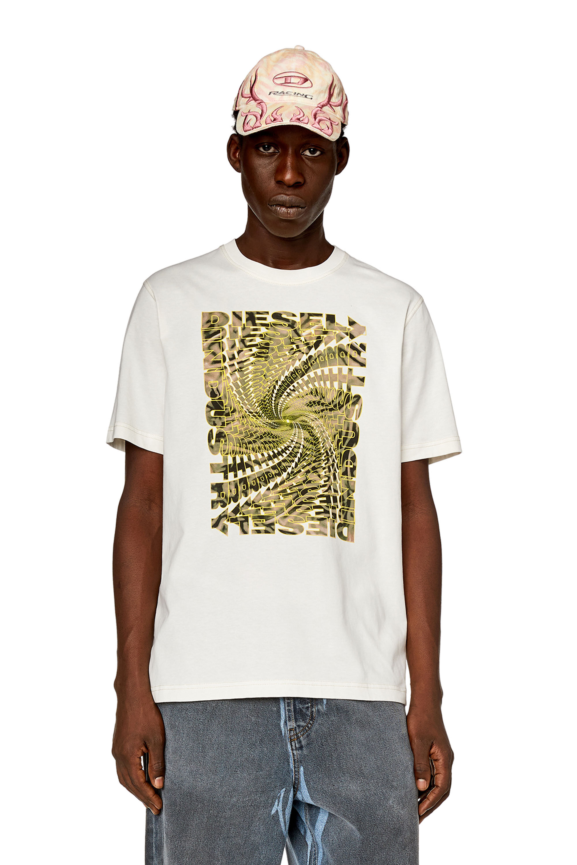 もらって嬉しい出産祝い Men's T-shirt White | print logo optical zebra-camo with トップス