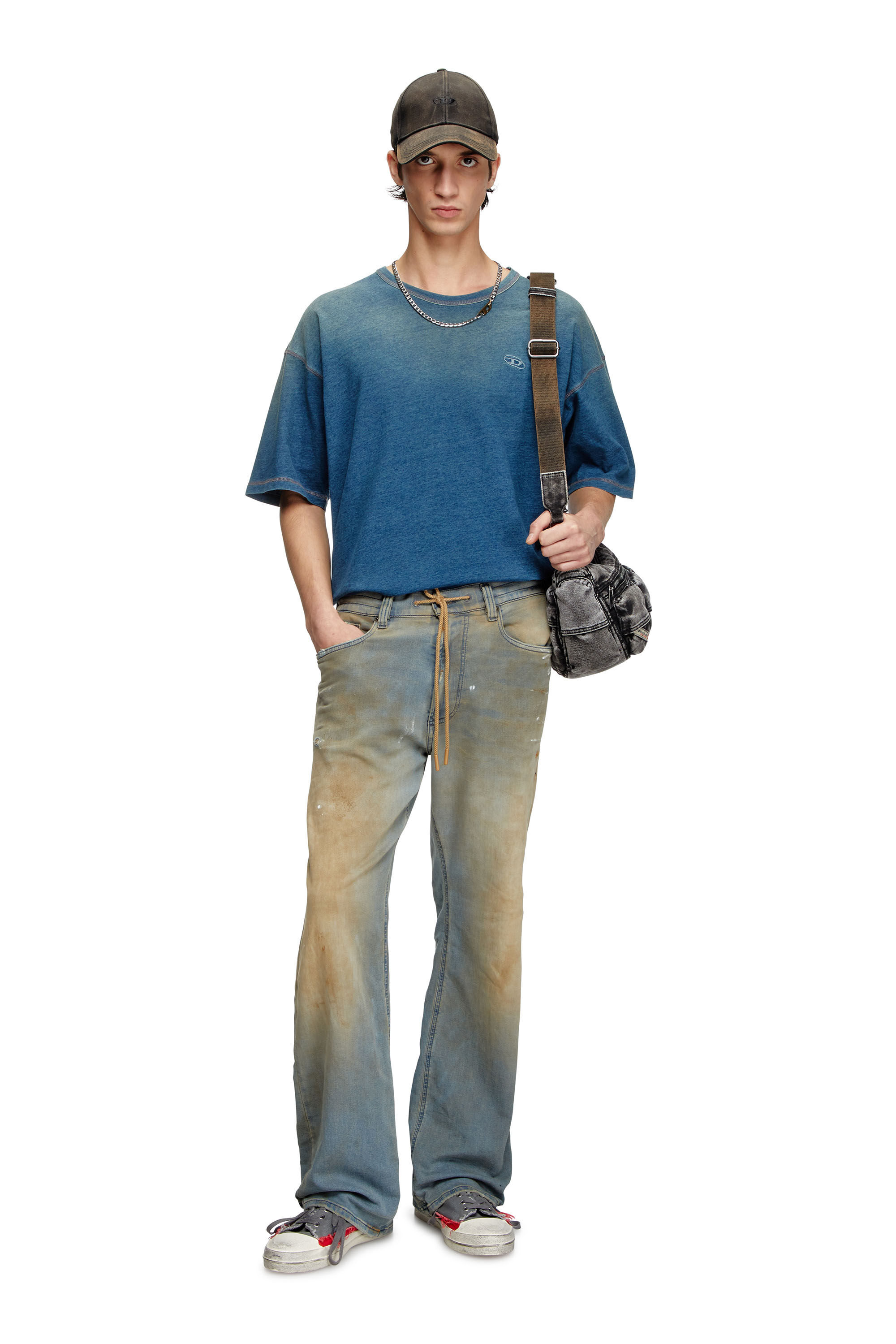 Diesel - T-BOXT-R11, Male's T-shirt with sprayed treatment in Blue - 1