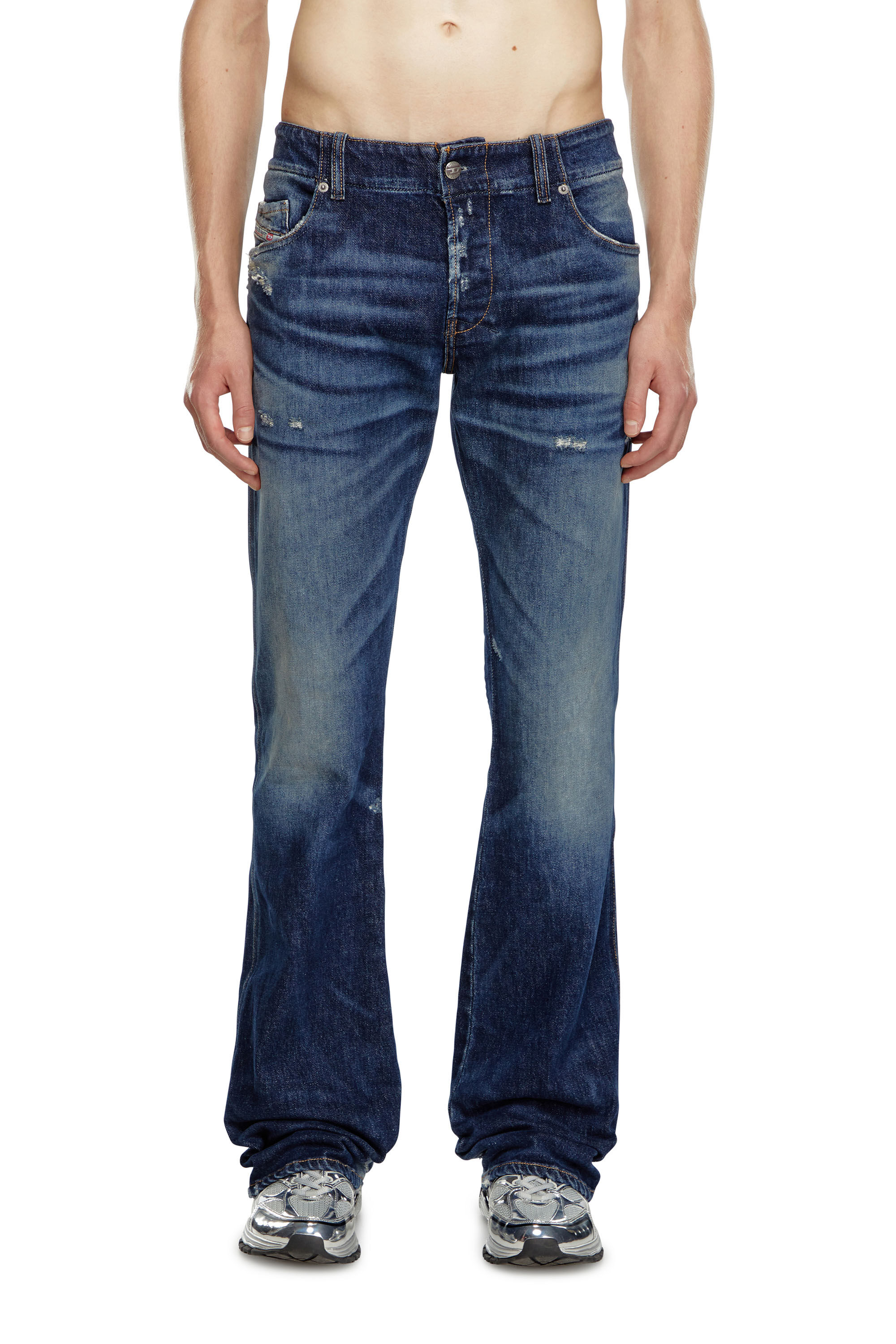 Diesel - Homme Bootcut Jeans D-Backler 09J56, Bleu Foncé - Image 3