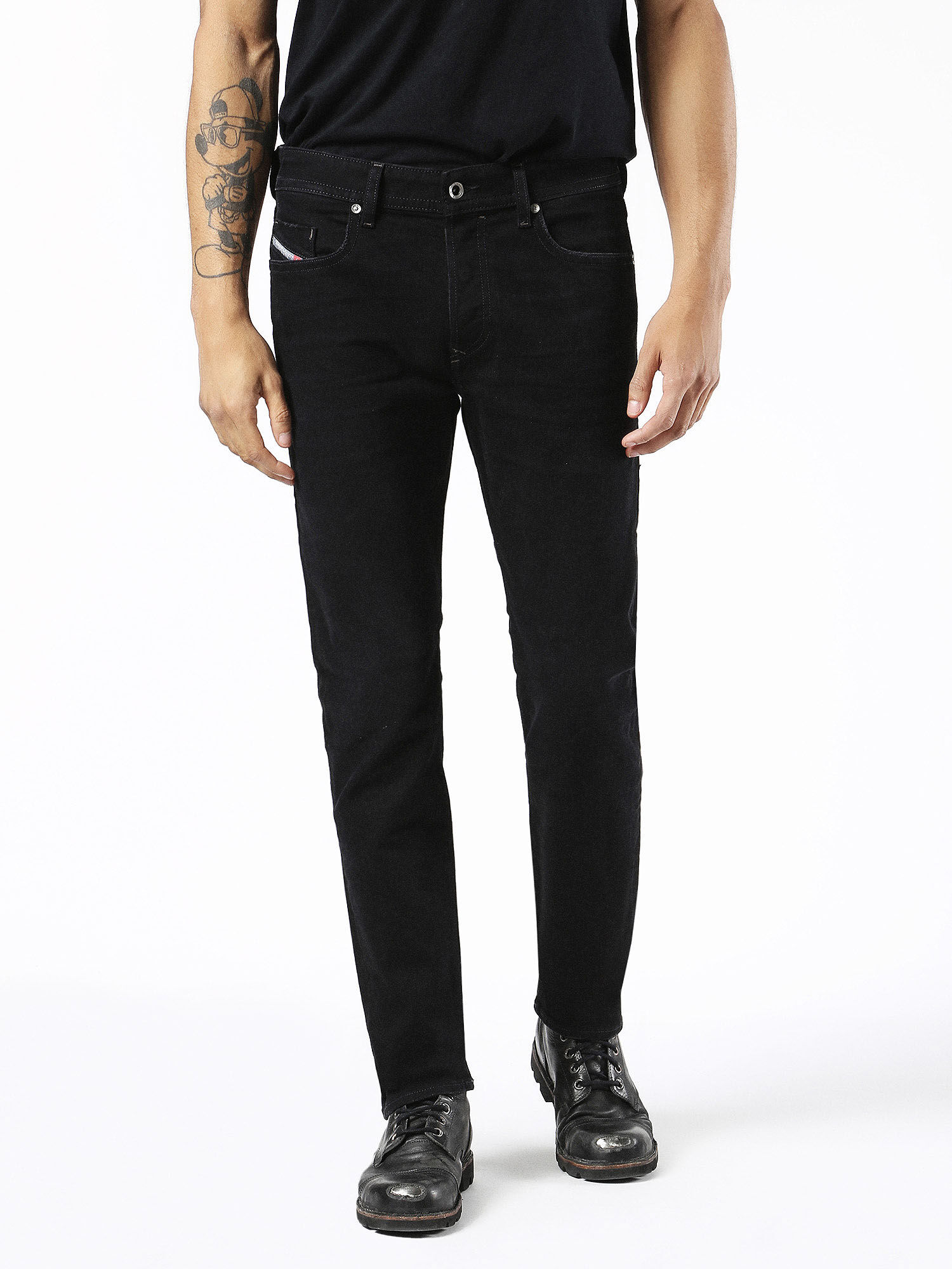 Buster 0674N