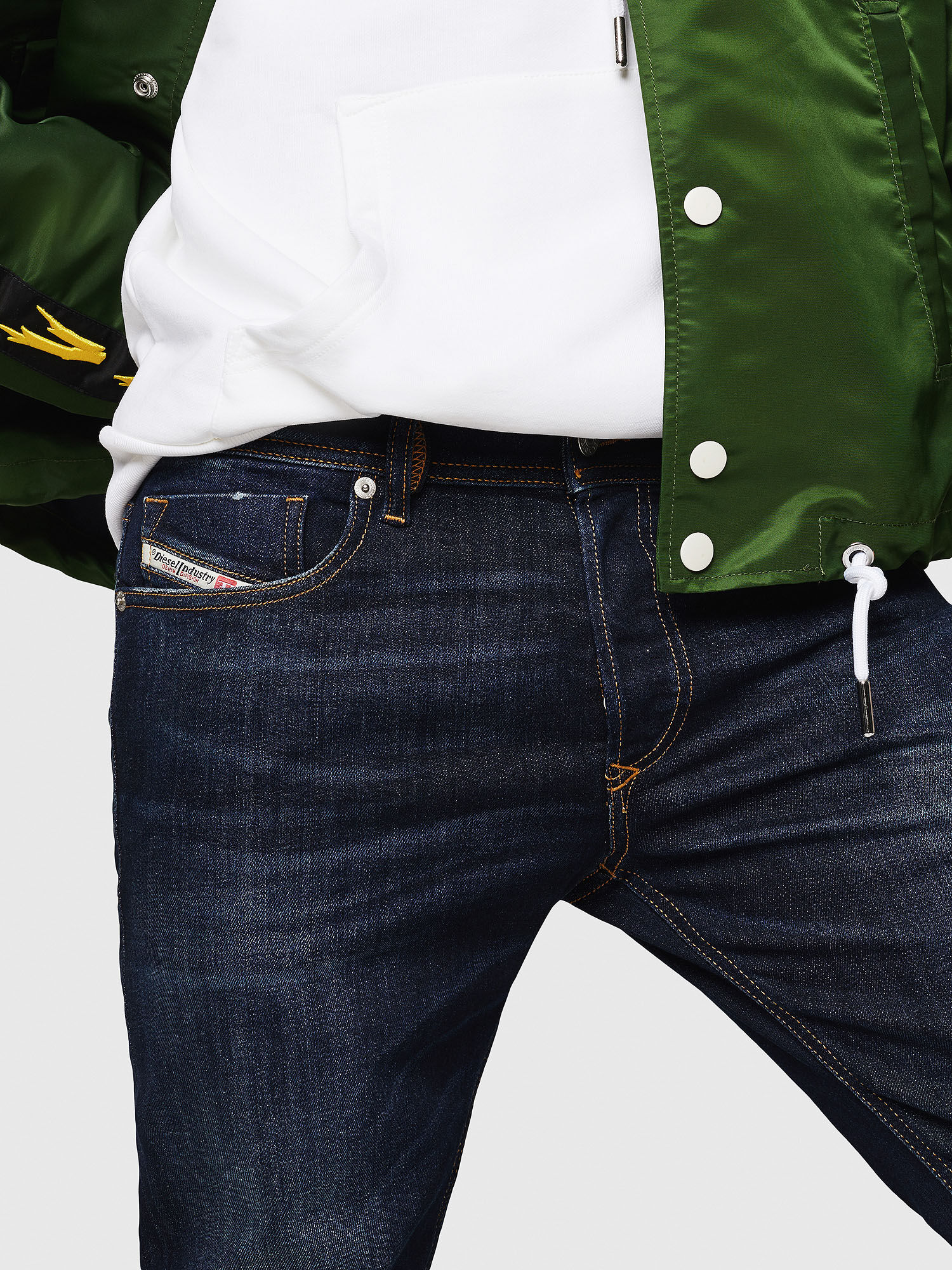 Diesel hotsell sleenker 083aw