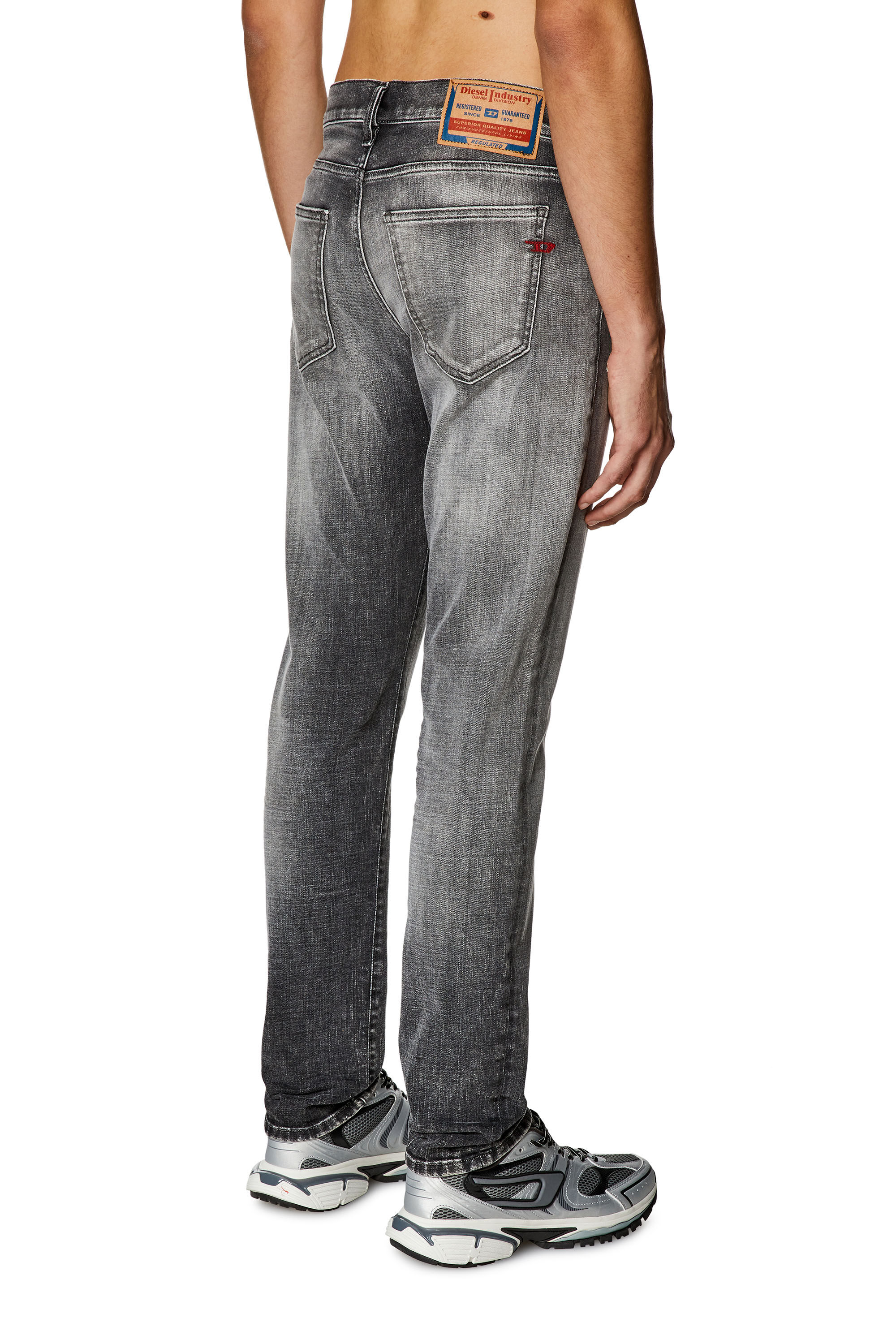 Mens jeans dark grey top