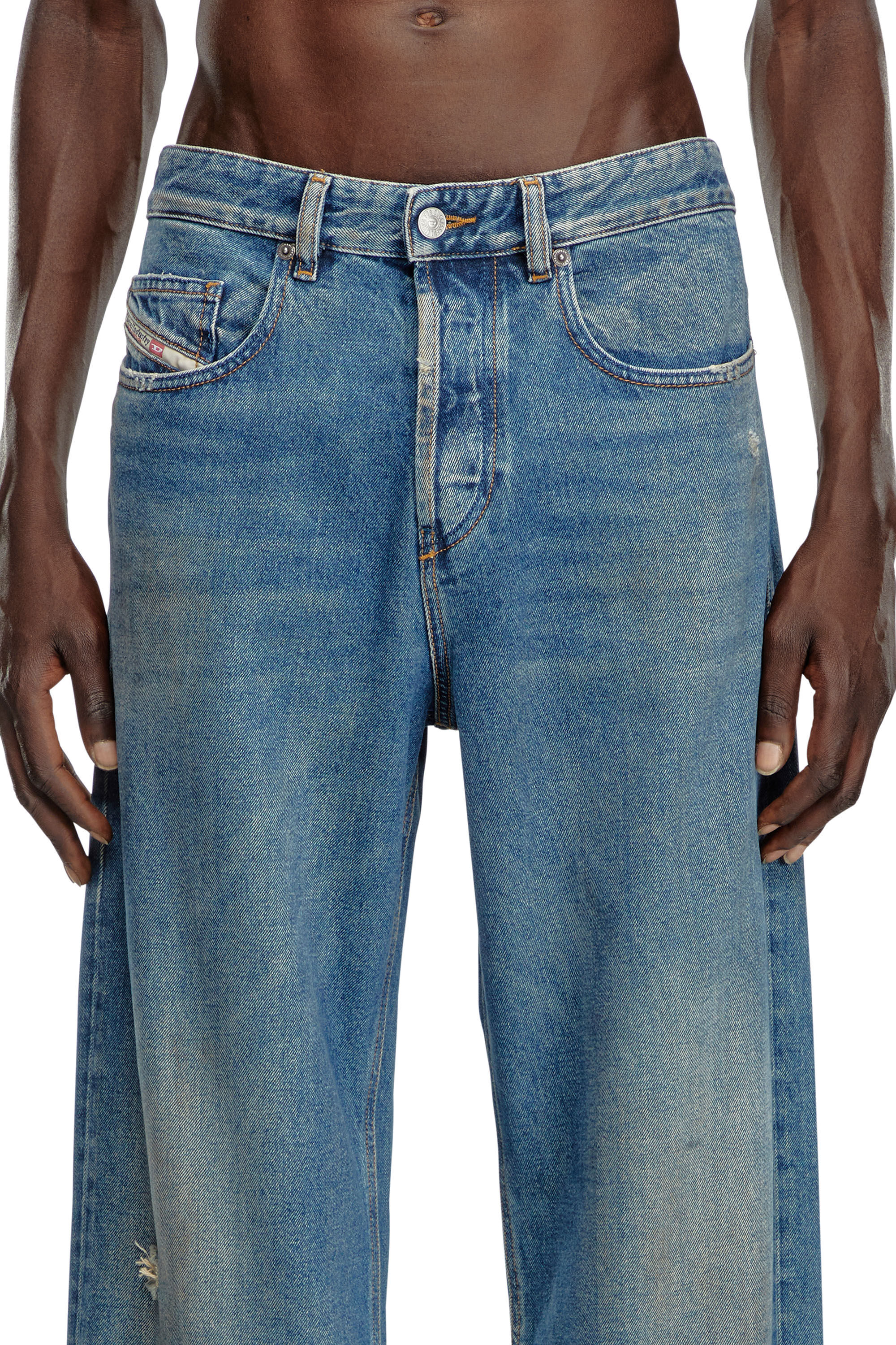 大人上品なおすすめコーデ | D-Macro 2001 Jeans Straight Oversize Men's Blue Diesel | パンツ