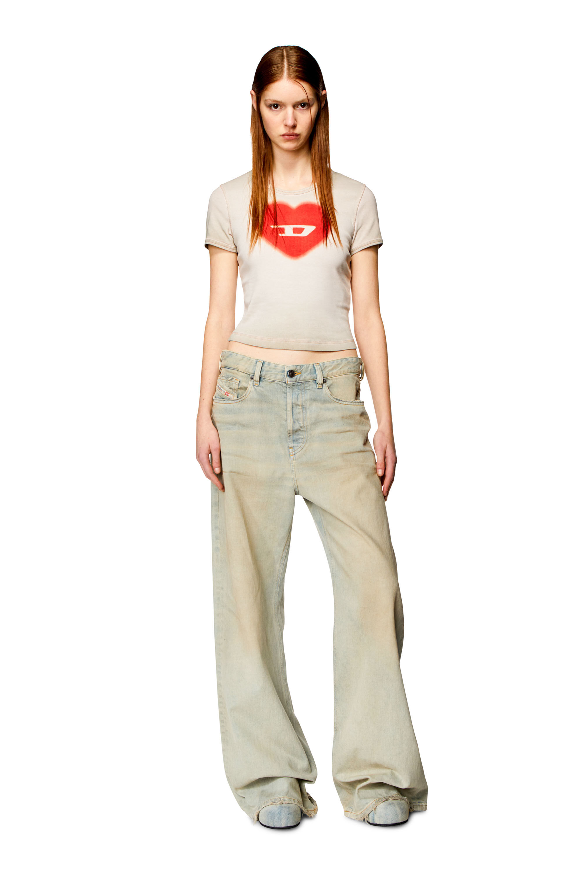 Diesel - T-ELE, Femme T-shirt côtelé avec cœur D effet aquarelle in Beige - Image 1