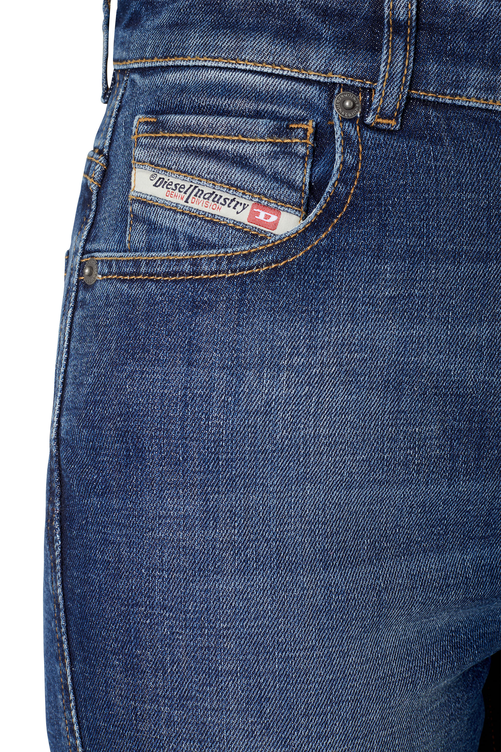 Diesel - D-A01 09F52 Bootcut and Flare Jeans, Bleu moyen - Image 4