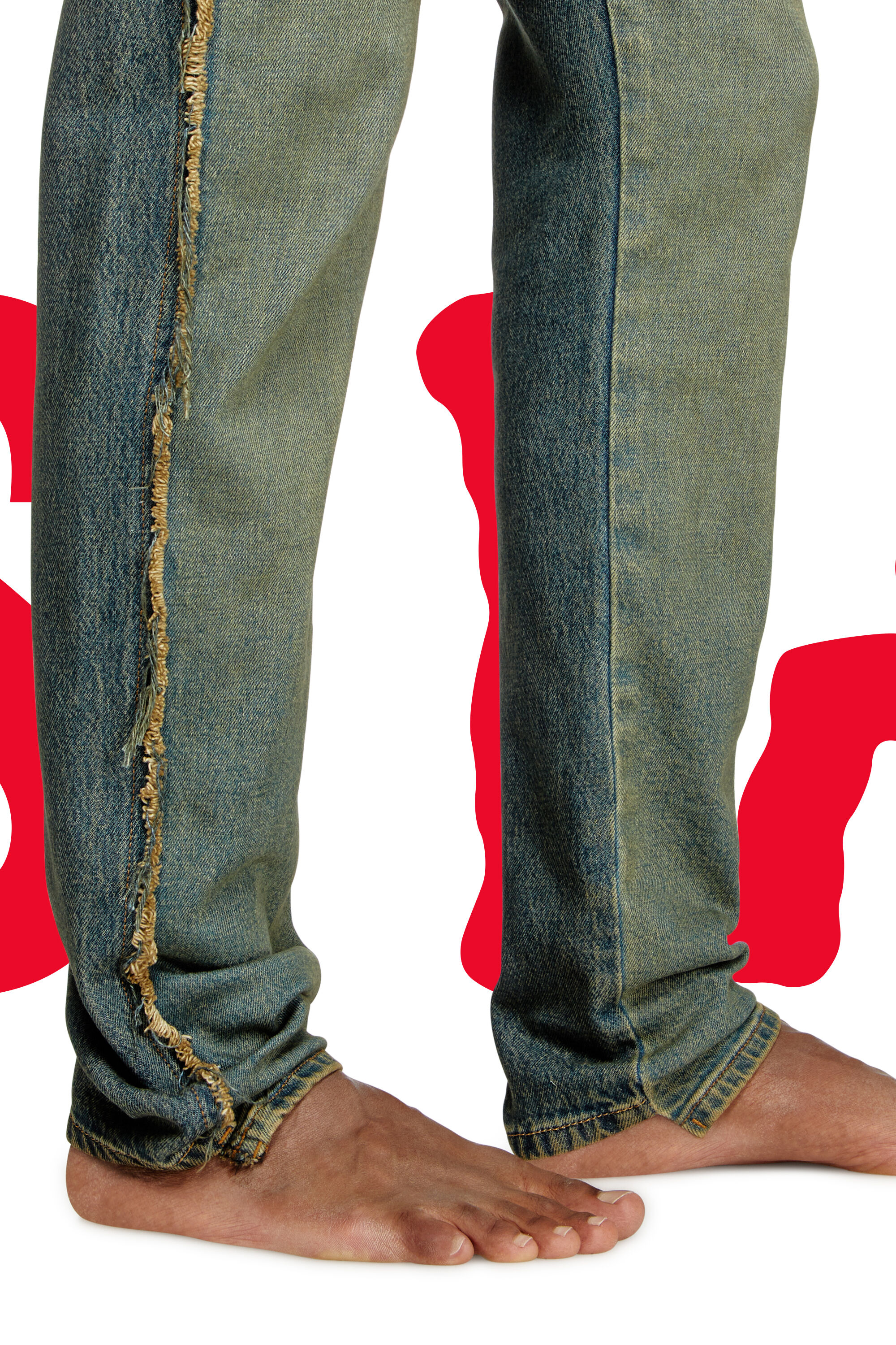 Diesel - Regular Jeans Dieseloves 04 09M98 Homme, Bleu Foncé - Image 5