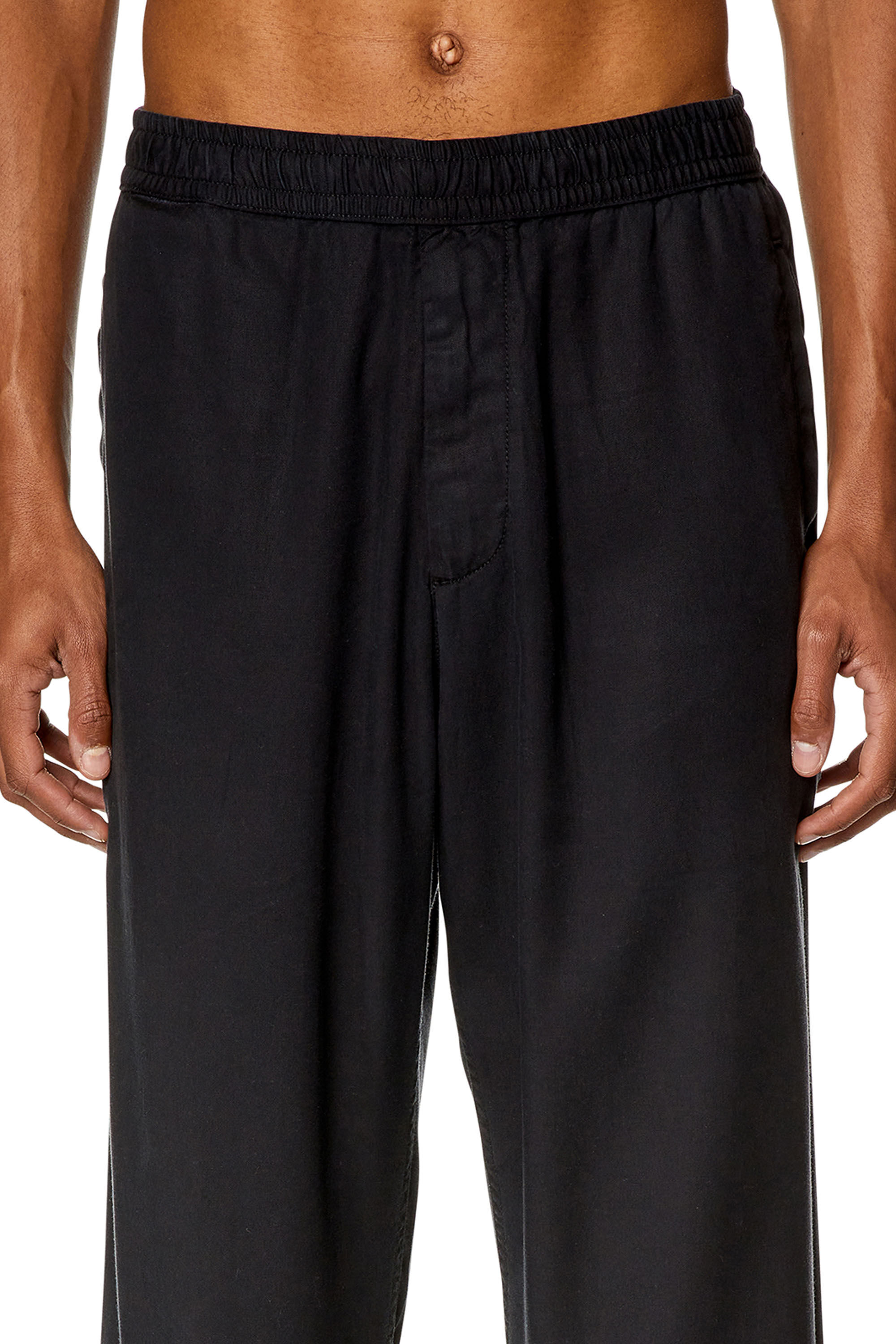 【お1人様1点限り】 Men's Fluid pants in twill | Black | Diesel パンツ