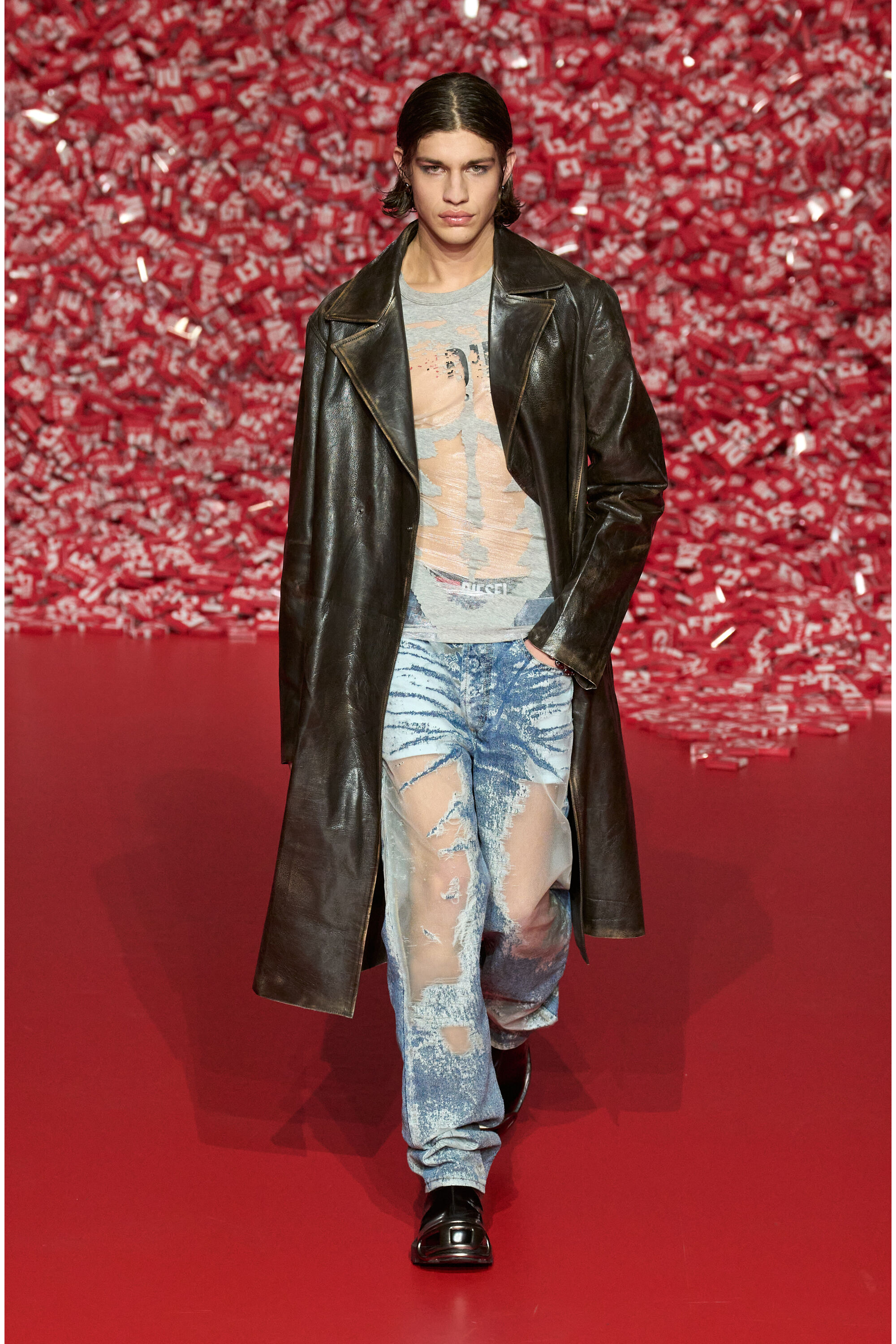 Diesel - Male's Straight Jeans 2010 D-Macs 068JH, Medium Blue - 6