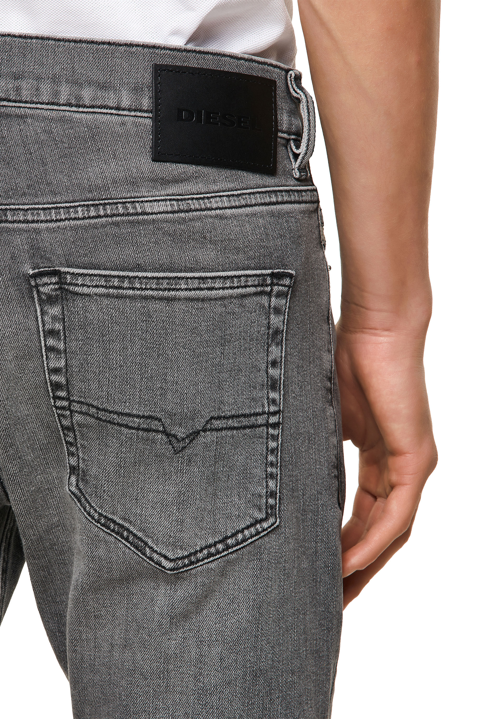 Diesel - D-Luster 09A10 Slim Jeans, Gris Clair - Image 5