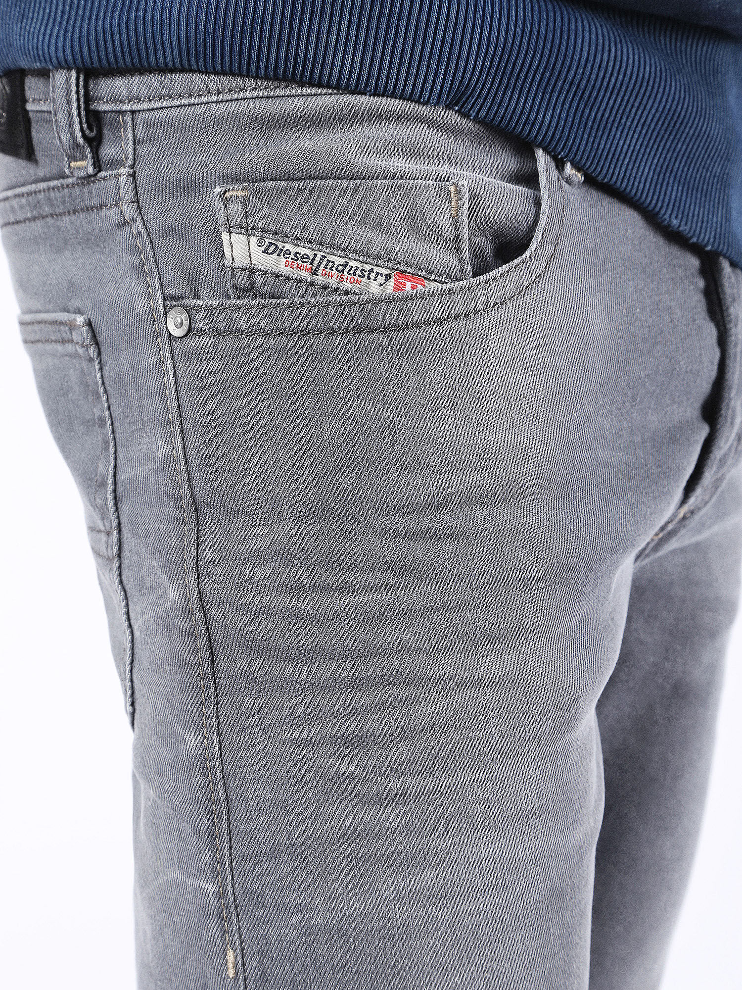 Buster 0853T