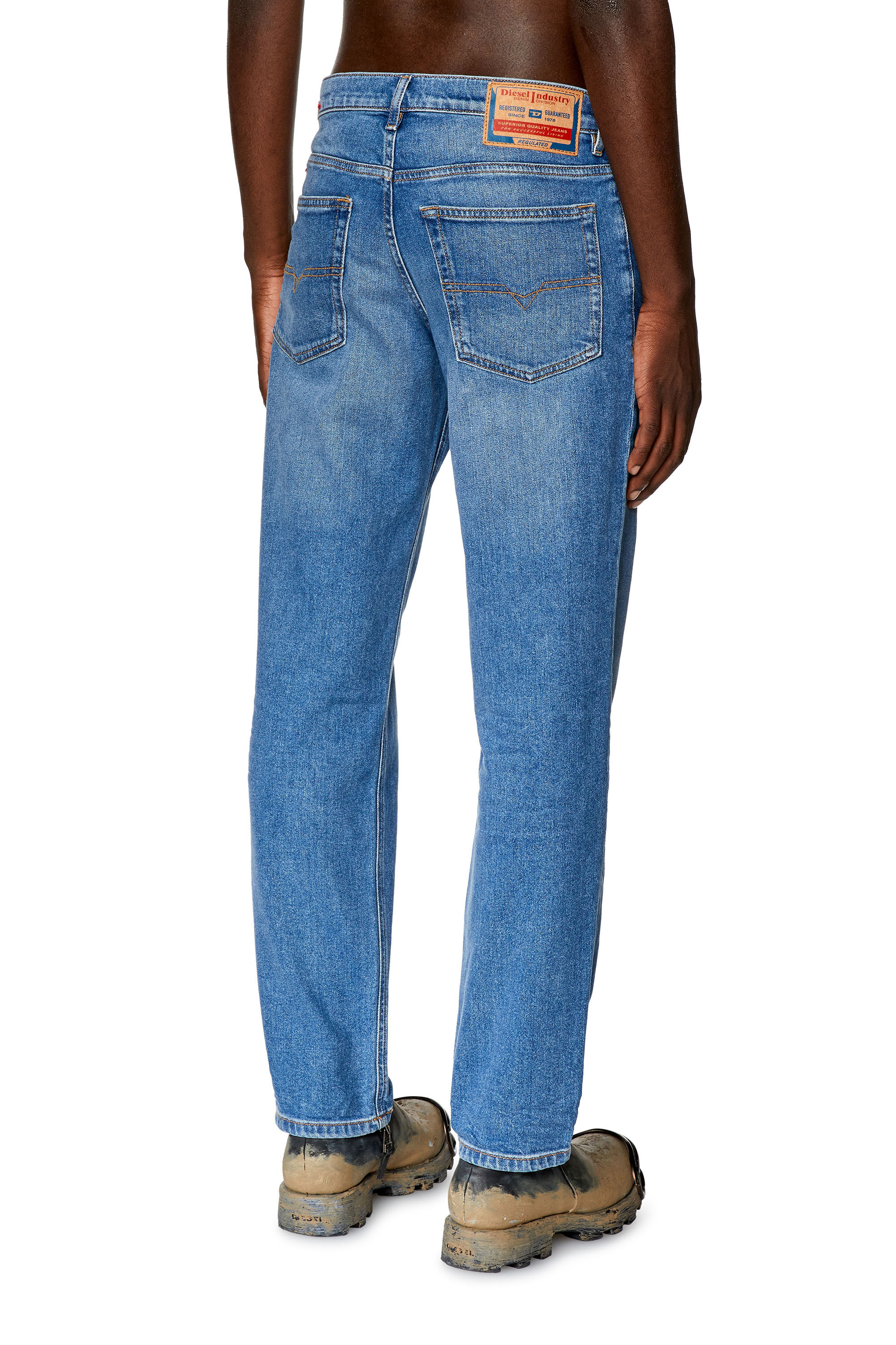 Straight leg tapered jeans outlet