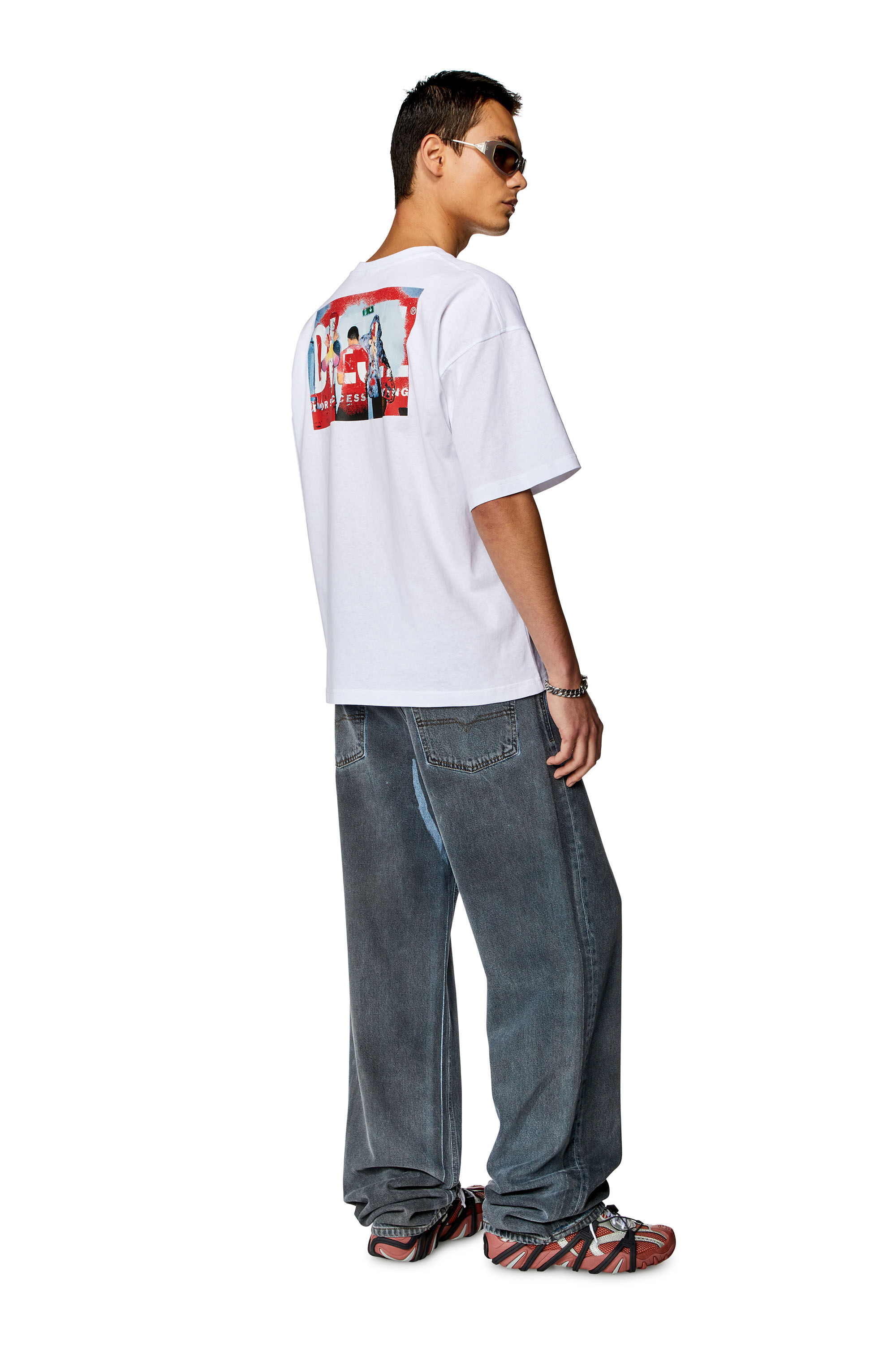 Diesel - T-BOXT-N11, Homme T-shirt avec logo imprimé photo in Blanc - Image 1
