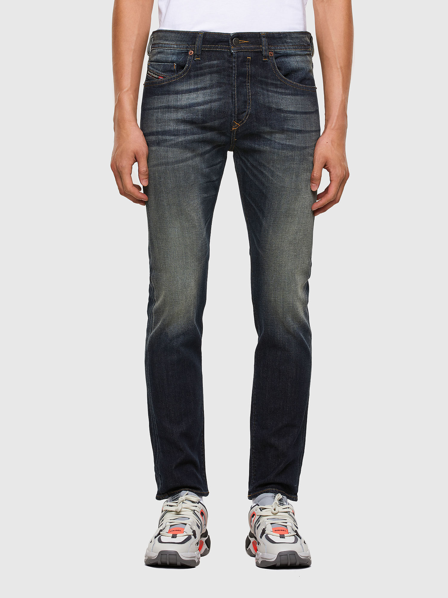 buster 009ep tapered jeans