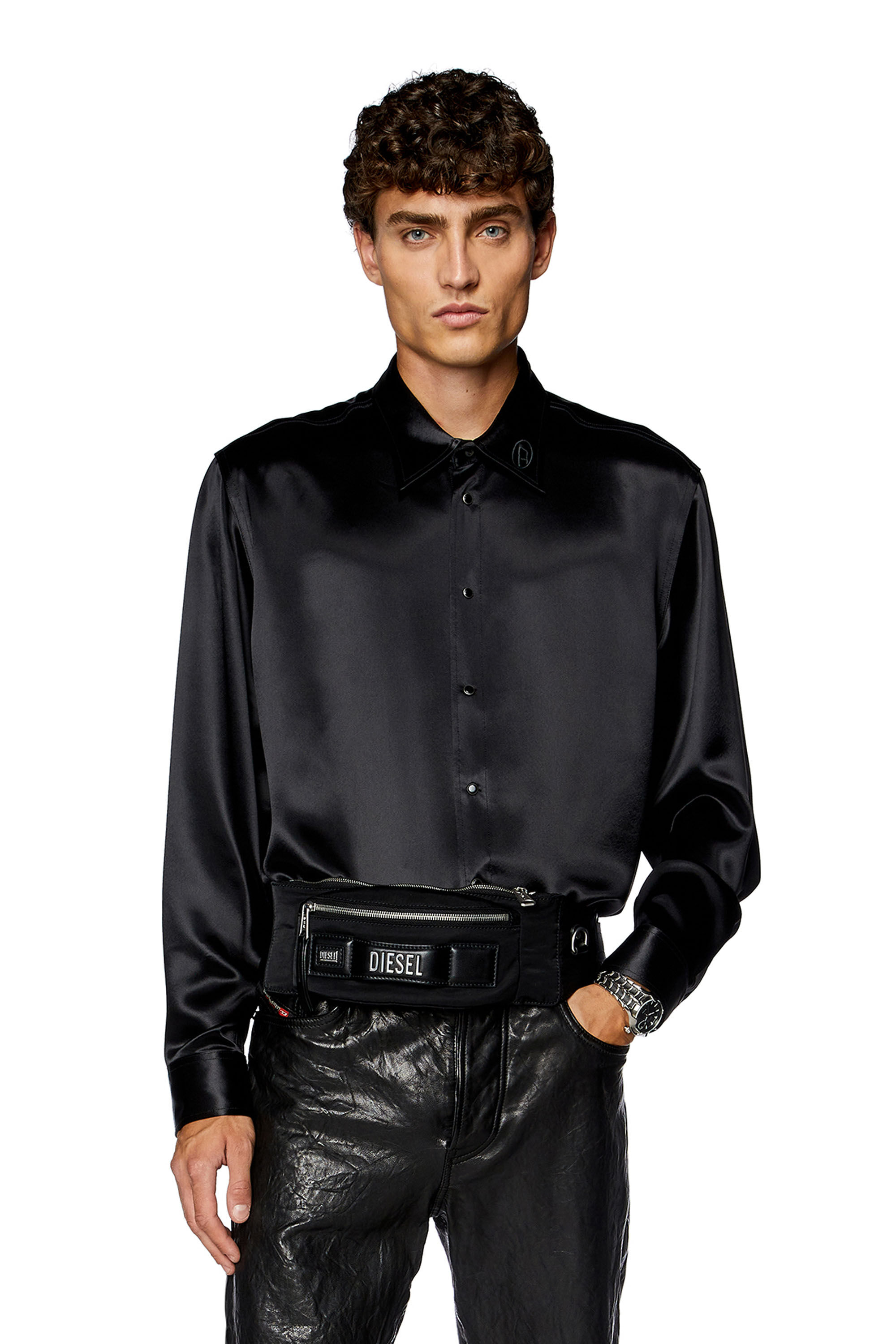 Chemise en satin avec col a logo brode Homme Noir Diesel