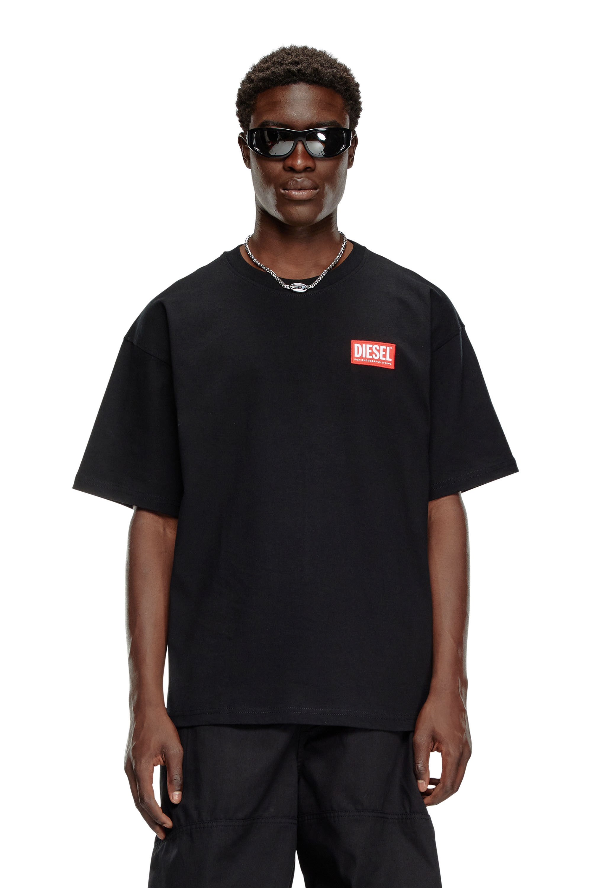 Diesel - T-BOXT-LAB, T-shirt avec empiècement à logo en jacquard Homme in Noir - 3