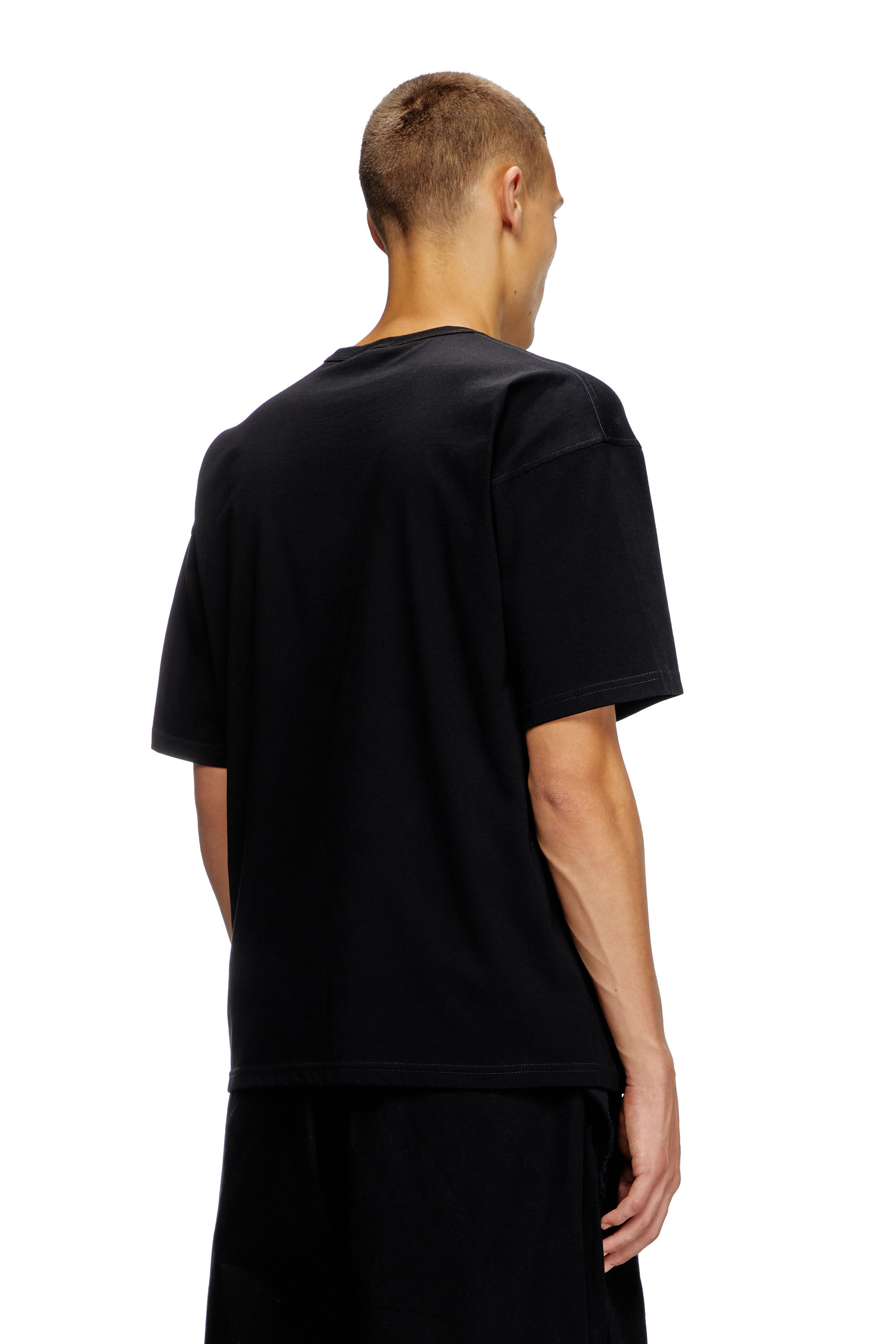 Diesel - T-BOXT-R14, T-shirt avec imprimé lettrage Homme in Noir - 4